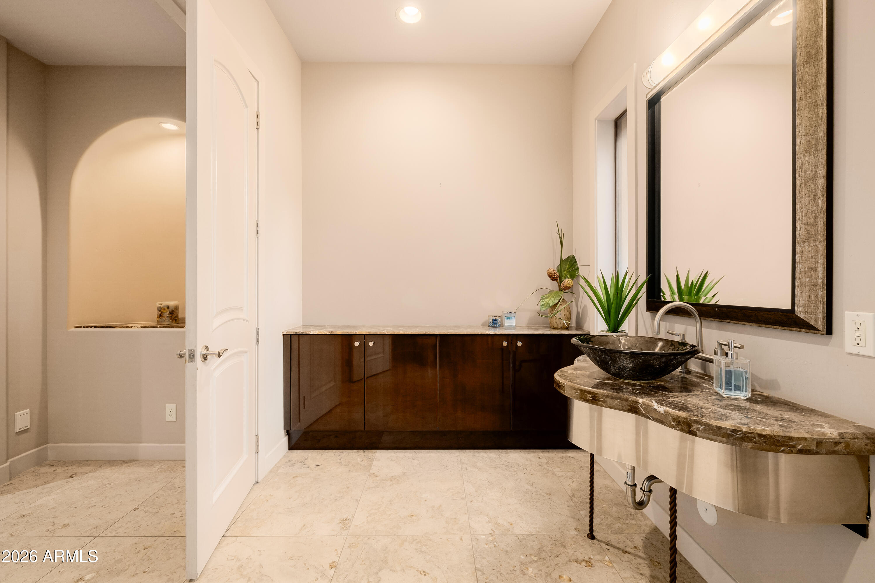 CARMICHAEL COURT - Residential