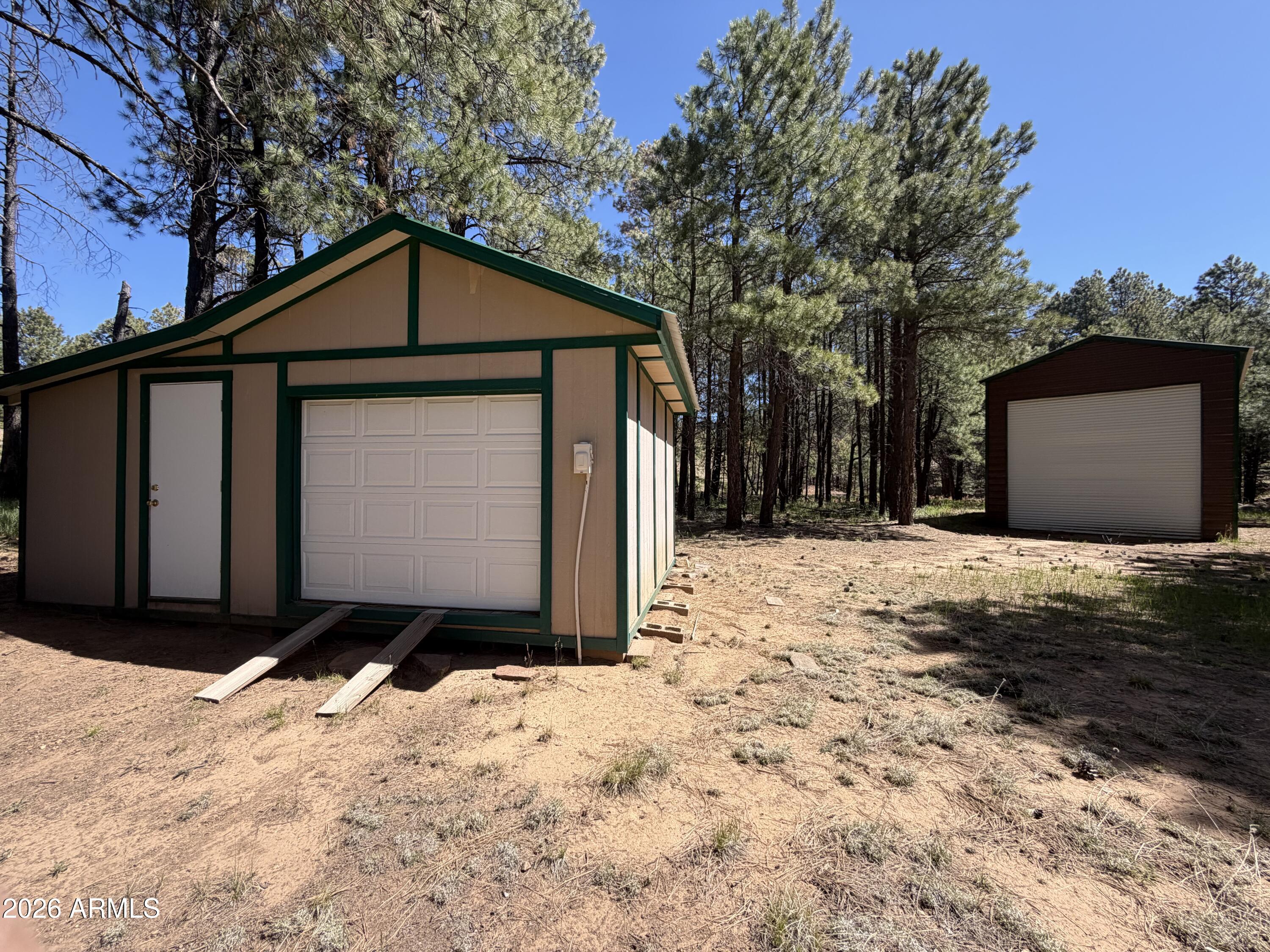FOREST LAKES ESTATES 11 - Residential