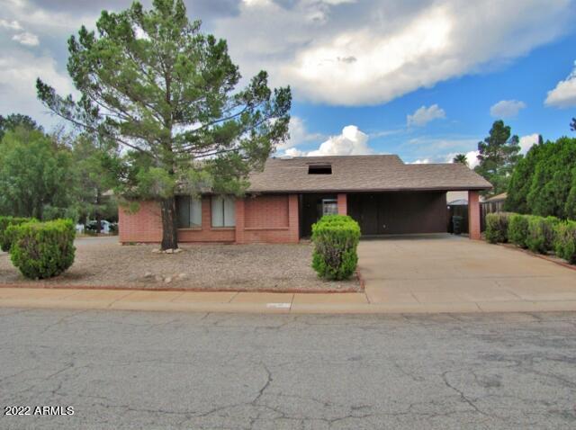 QUAIL HOLLOW - Residential Lease
