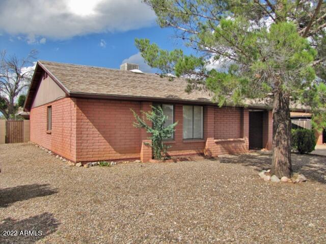 QUAIL HOLLOW - Residential Lease