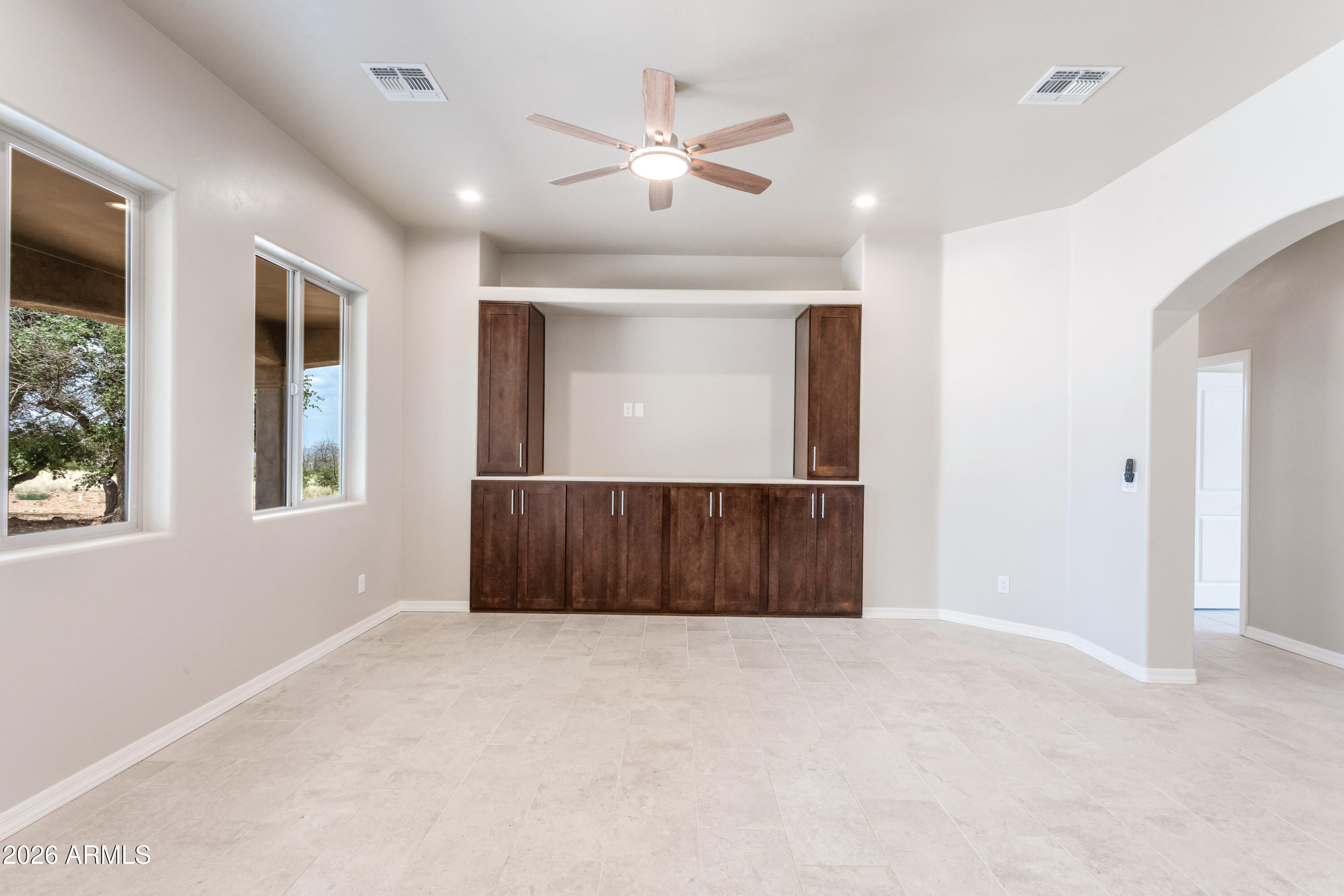 THE OAKS - Residential