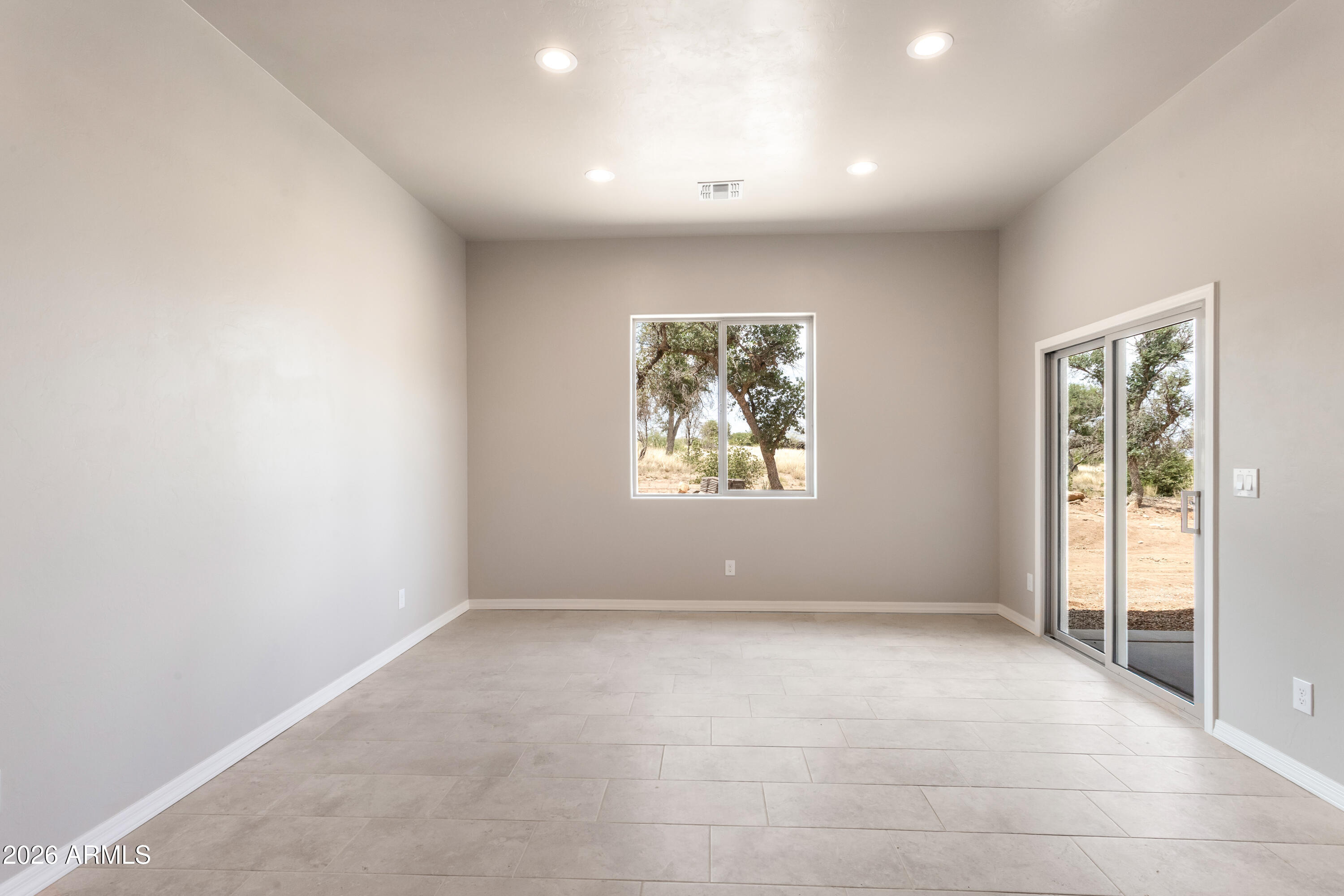 THE OAKS - Residential