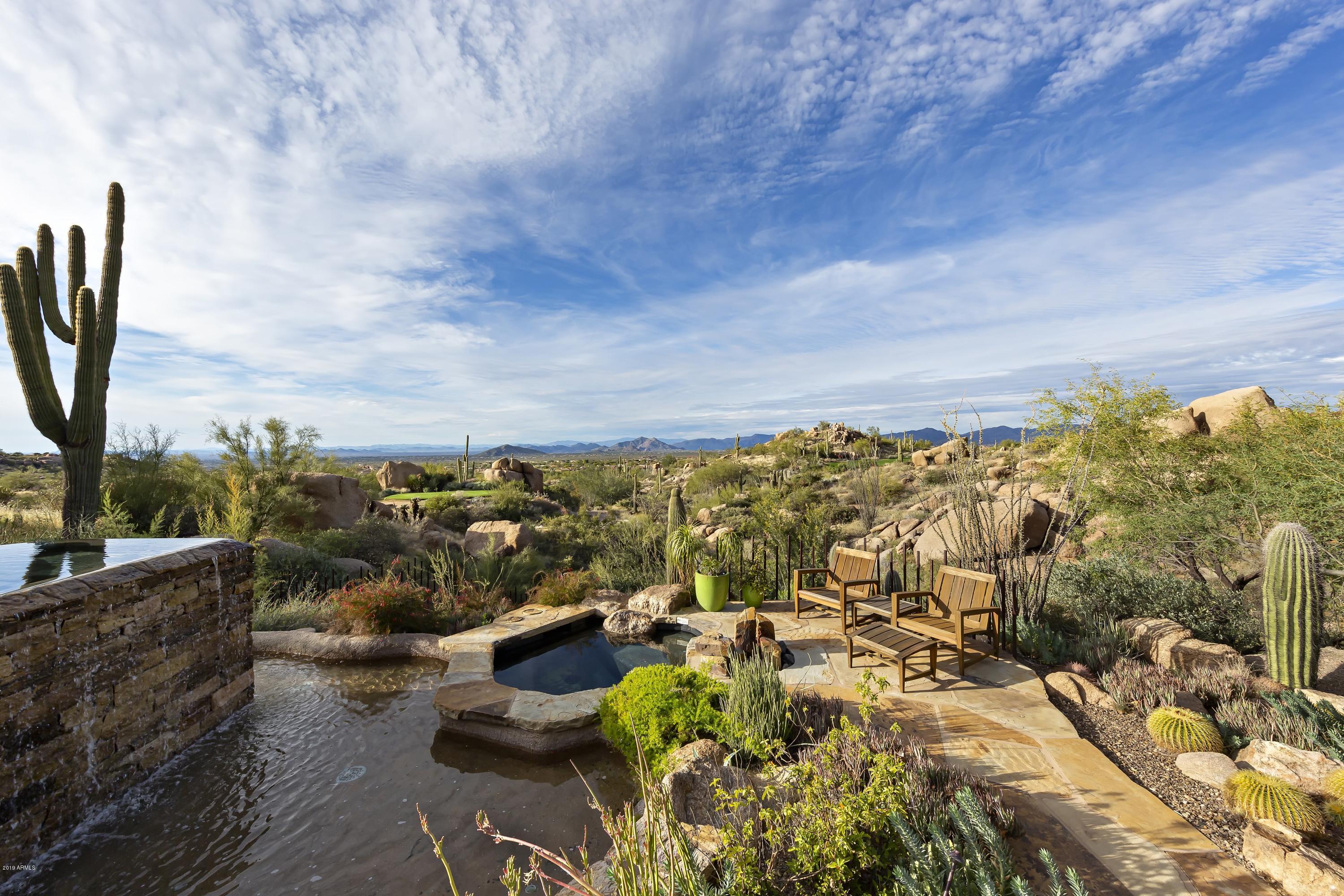 ESTANCIA - Residential