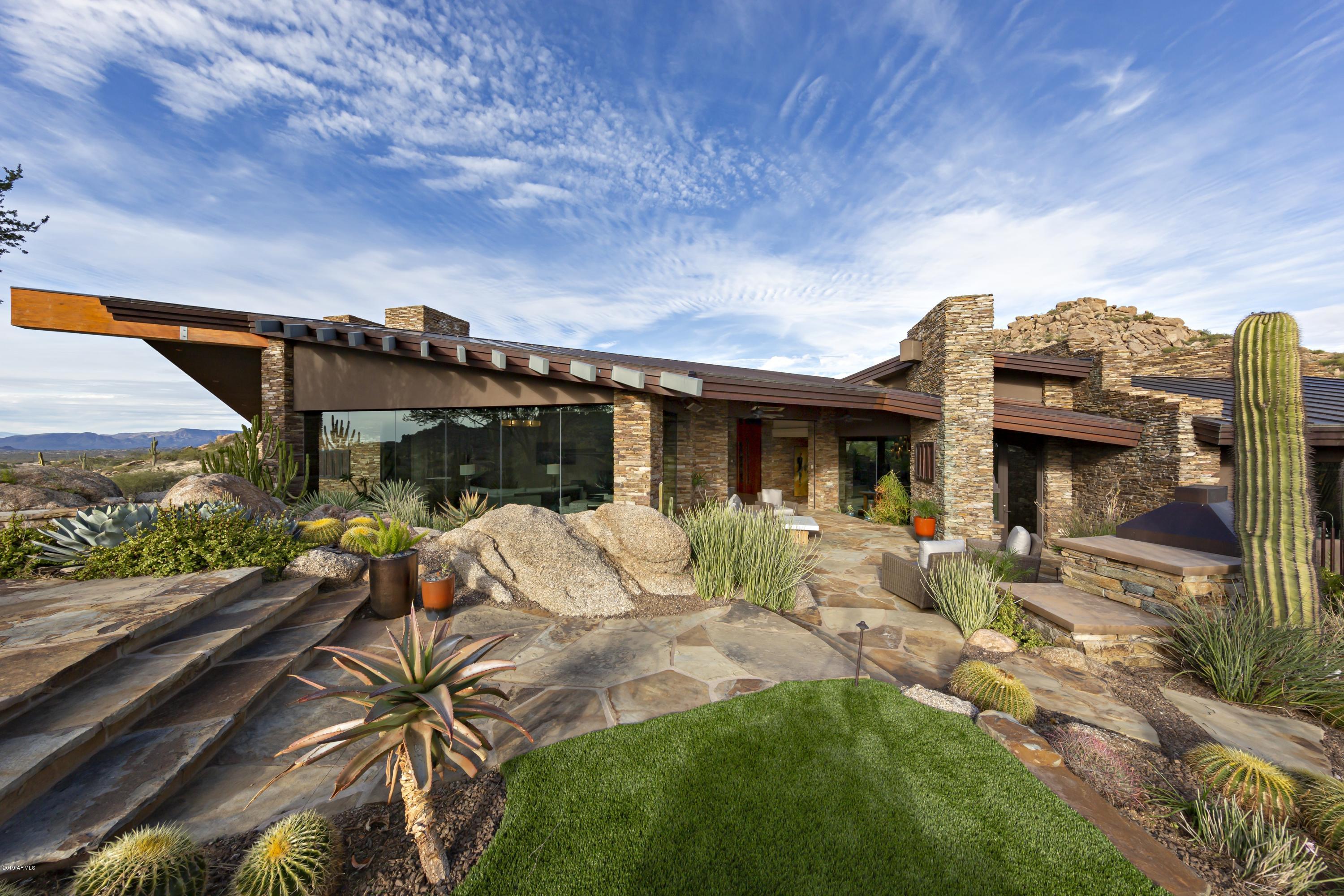 ESTANCIA - Residential