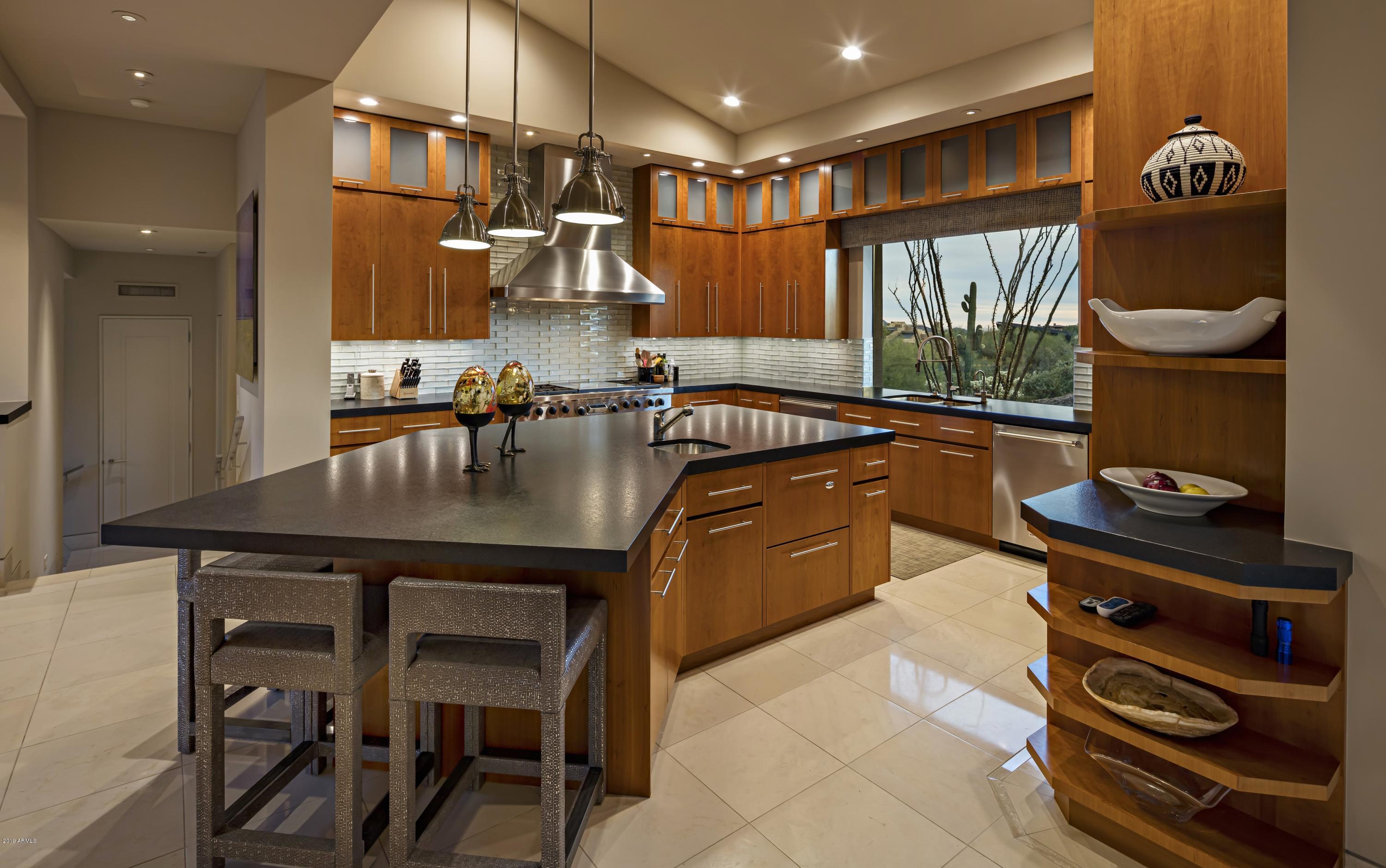 ESTANCIA - Residential