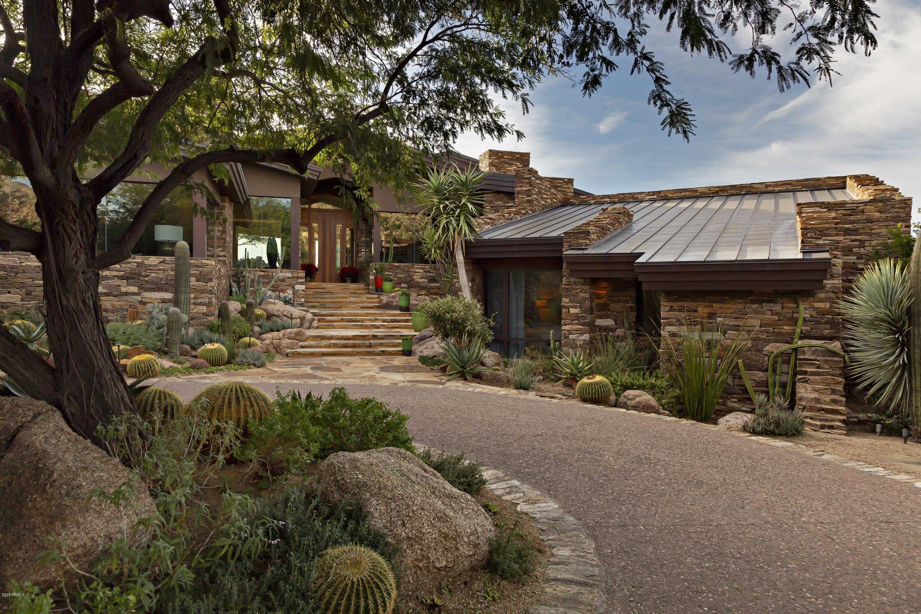 ESTANCIA - Residential