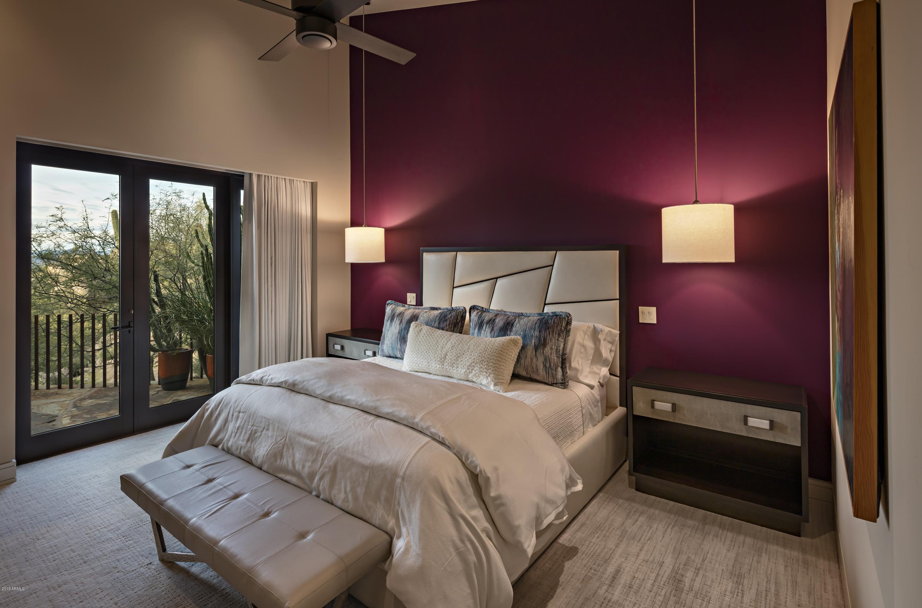 ESTANCIA - Residential