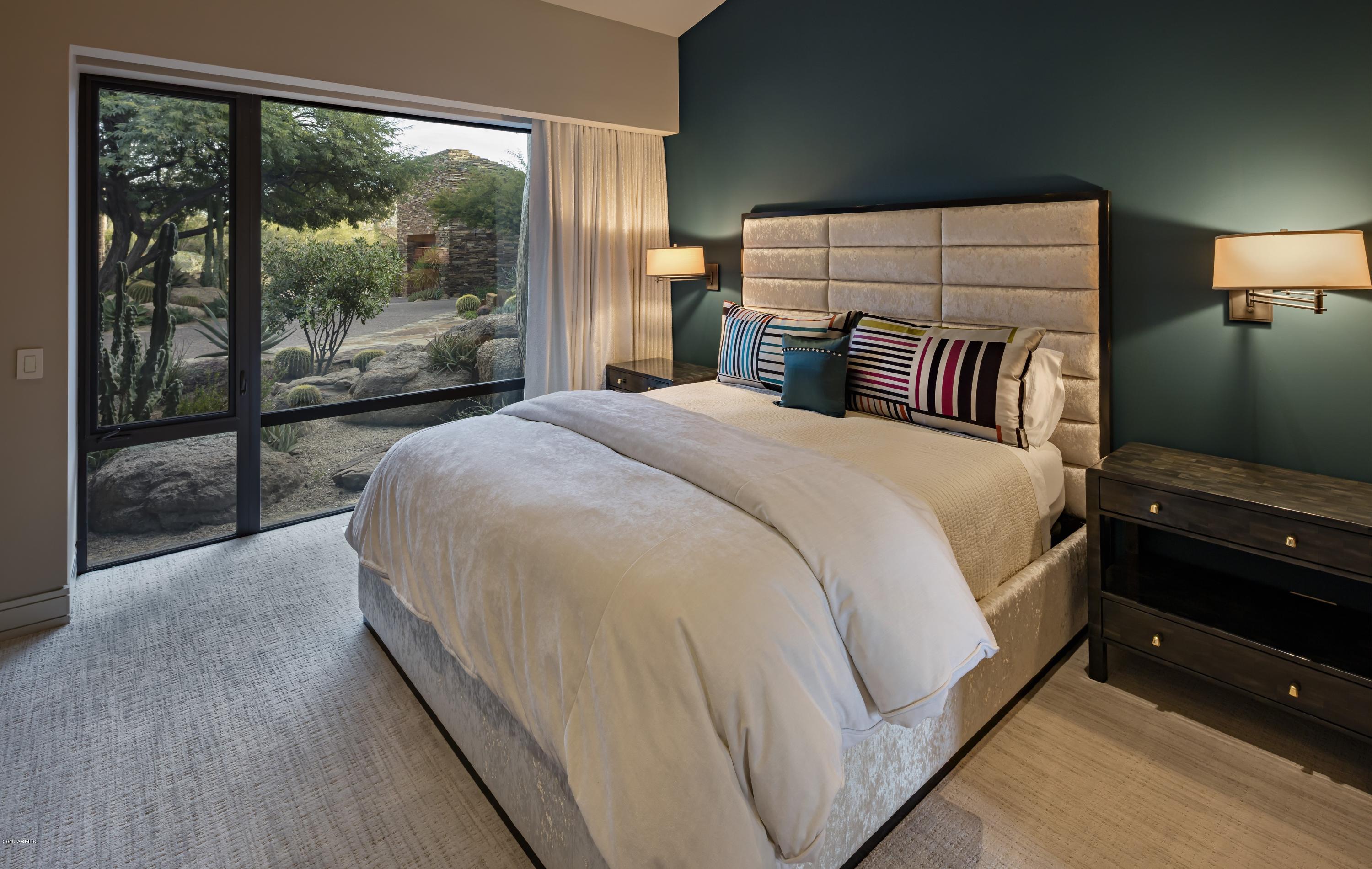 ESTANCIA - Residential