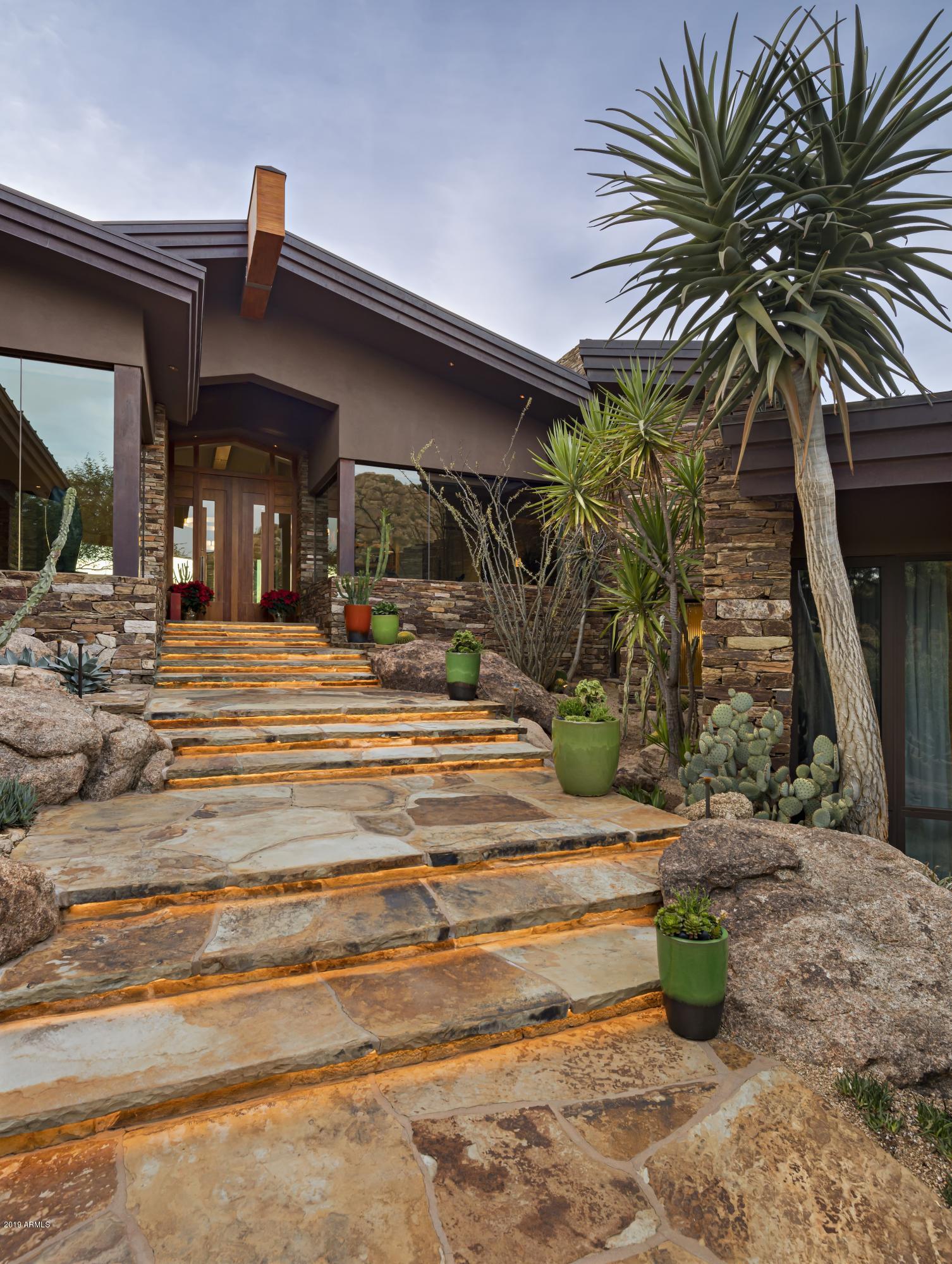 ESTANCIA - Residential