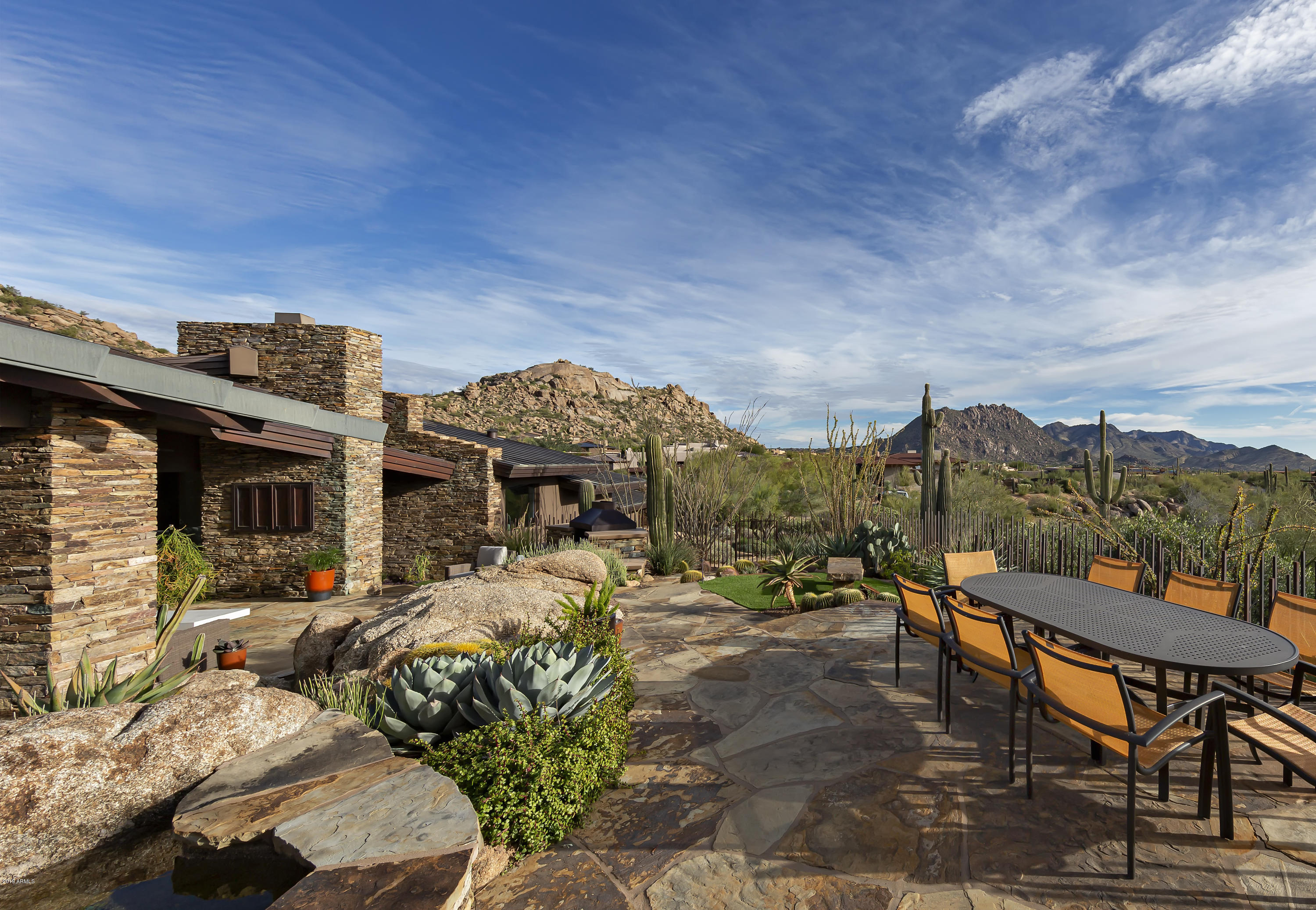 ESTANCIA - Residential