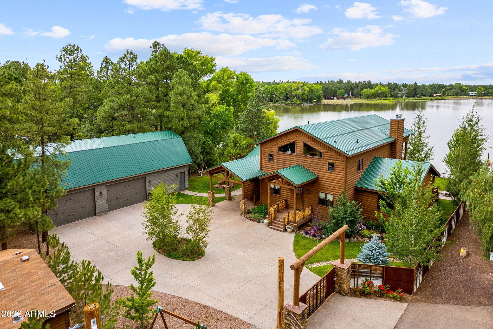 LAKESIDE UNSUBDIVIDED - Residential