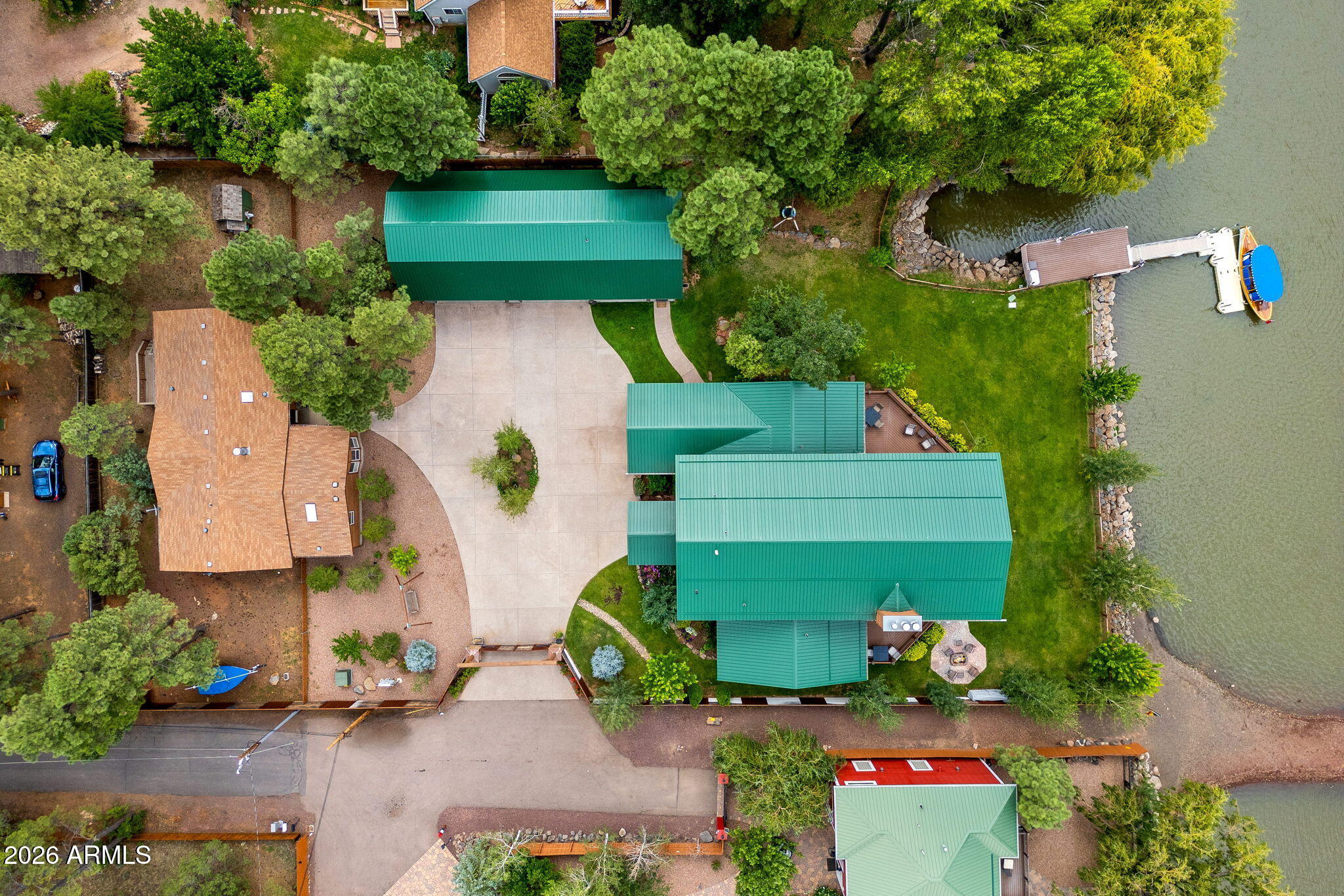 LAKESIDE UNSUBDIVIDED - Residential