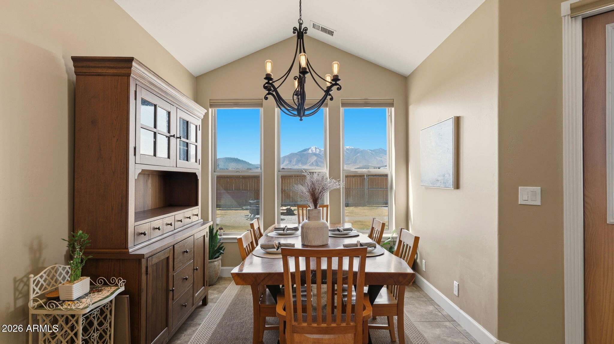 SLAYTON RANCH EST UNIT 01 LOT:34 SIXTEENTH: SW QUARTER: NE SECTION: 24 TOWNSHIP: 22N RANGE: 08E - Residential