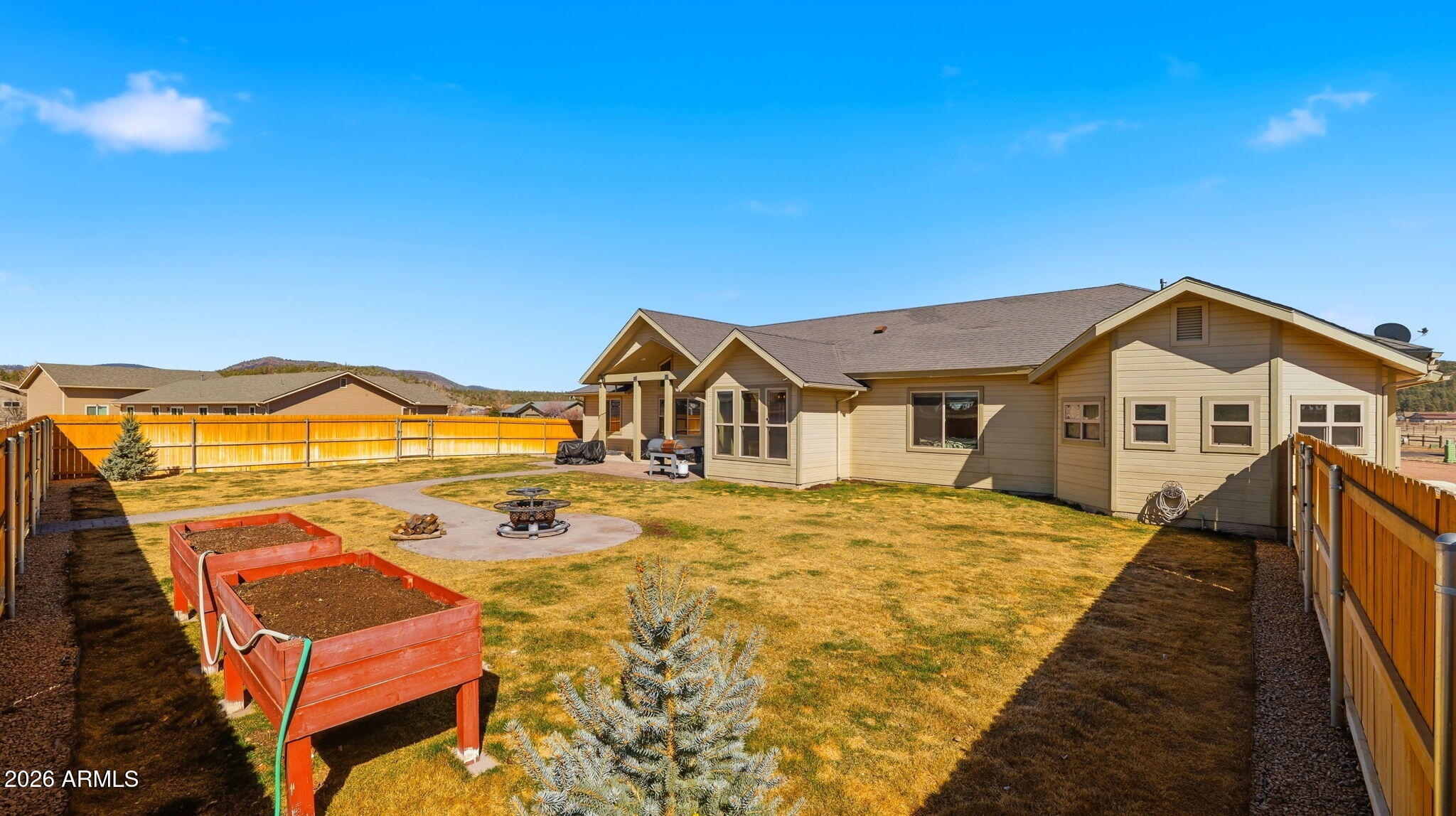 SLAYTON RANCH EST UNIT 01 LOT:34 SIXTEENTH: SW QUARTER: NE SECTION: 24 TOWNSHIP: 22N RANGE: 08E - Residential