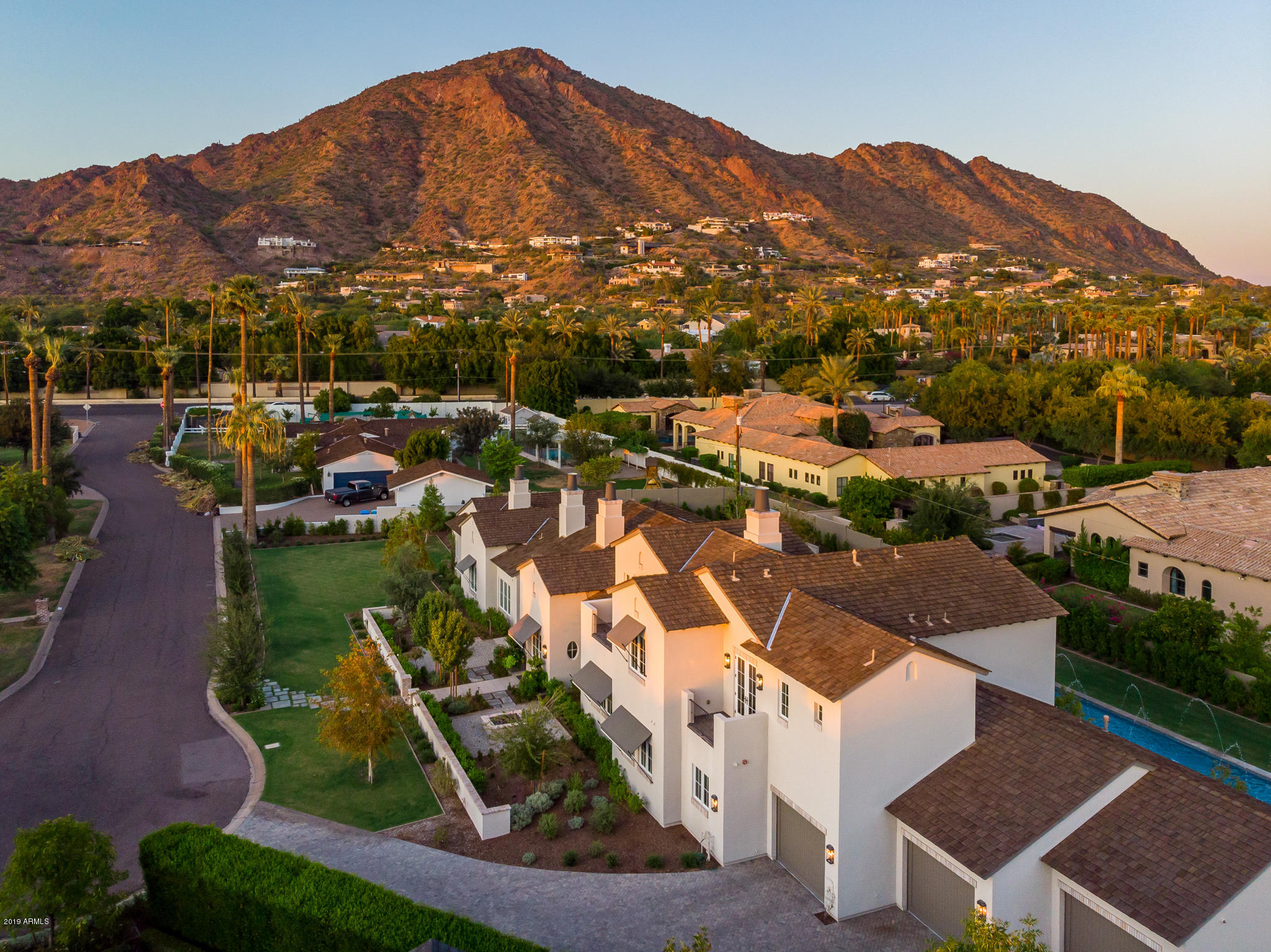 ROYAL PALM CIRCLE - Residential