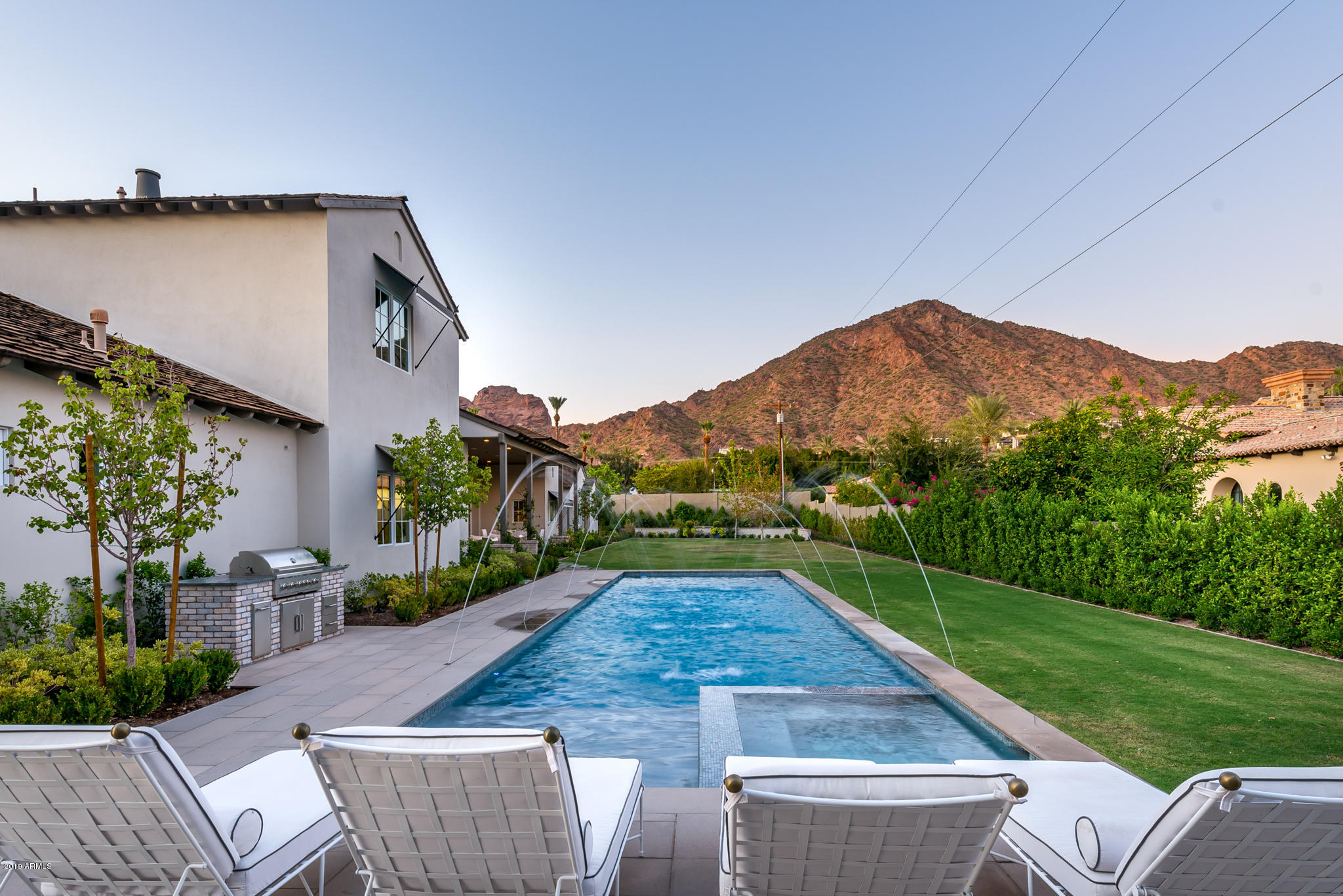 ROYAL PALM CIRCLE - Residential