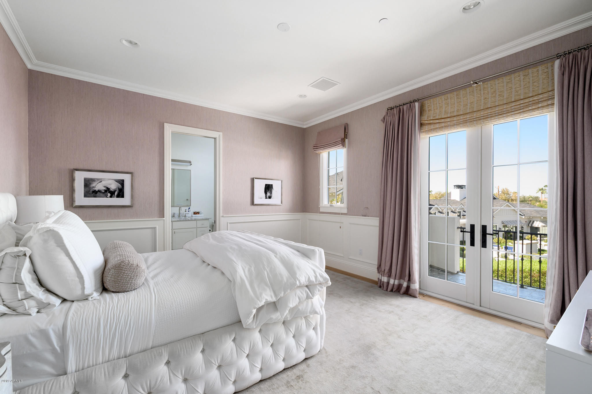 ROYAL PALM CIRCLE - Residential