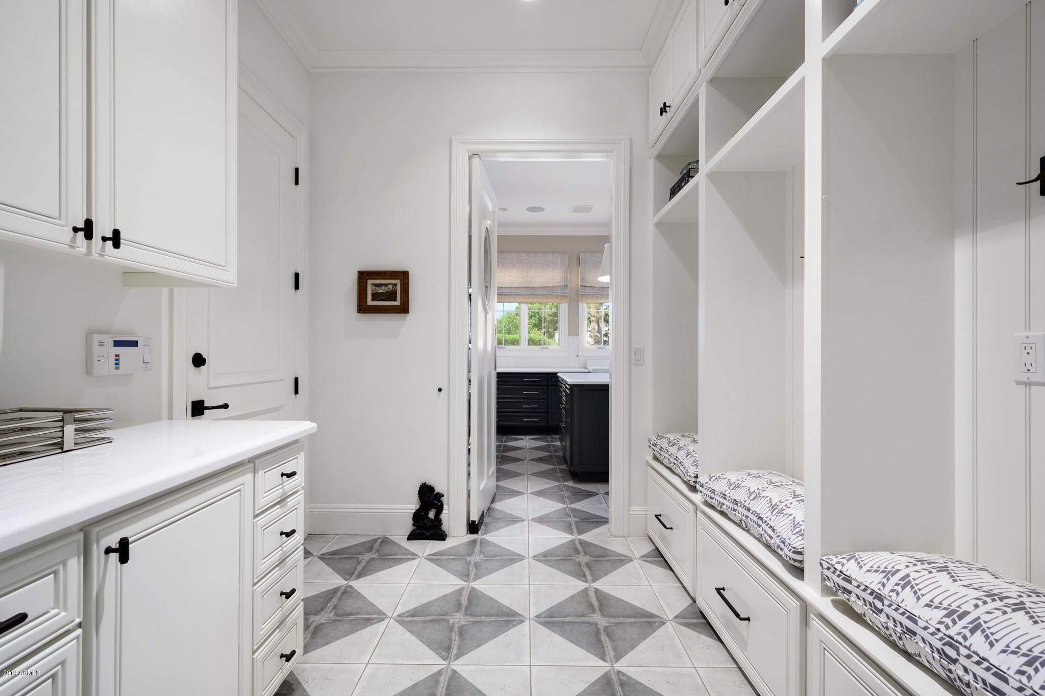 ROYAL PALM CIRCLE - Residential