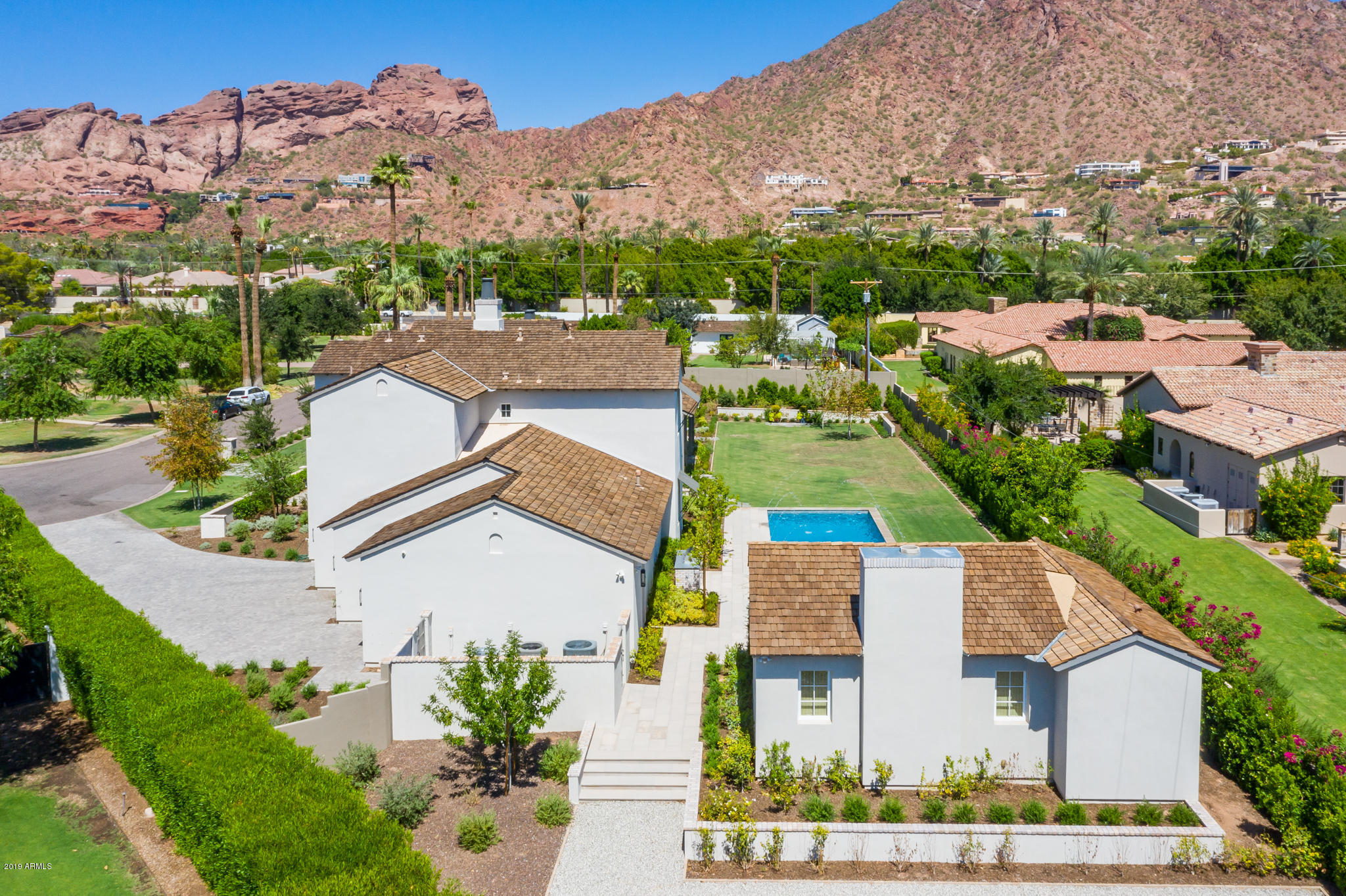 ROYAL PALM CIRCLE - Residential