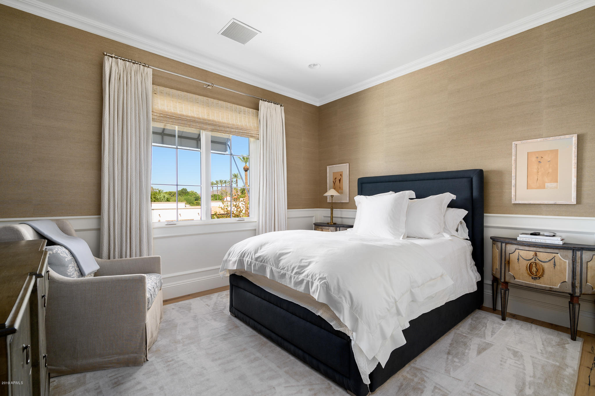 ROYAL PALM CIRCLE - Residential
