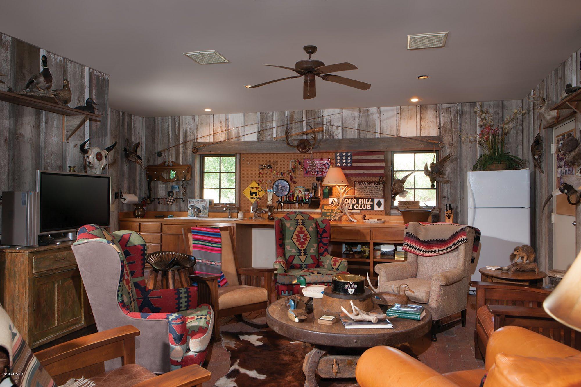 TILYOU RANCHITO LOT 1-6 - Residential