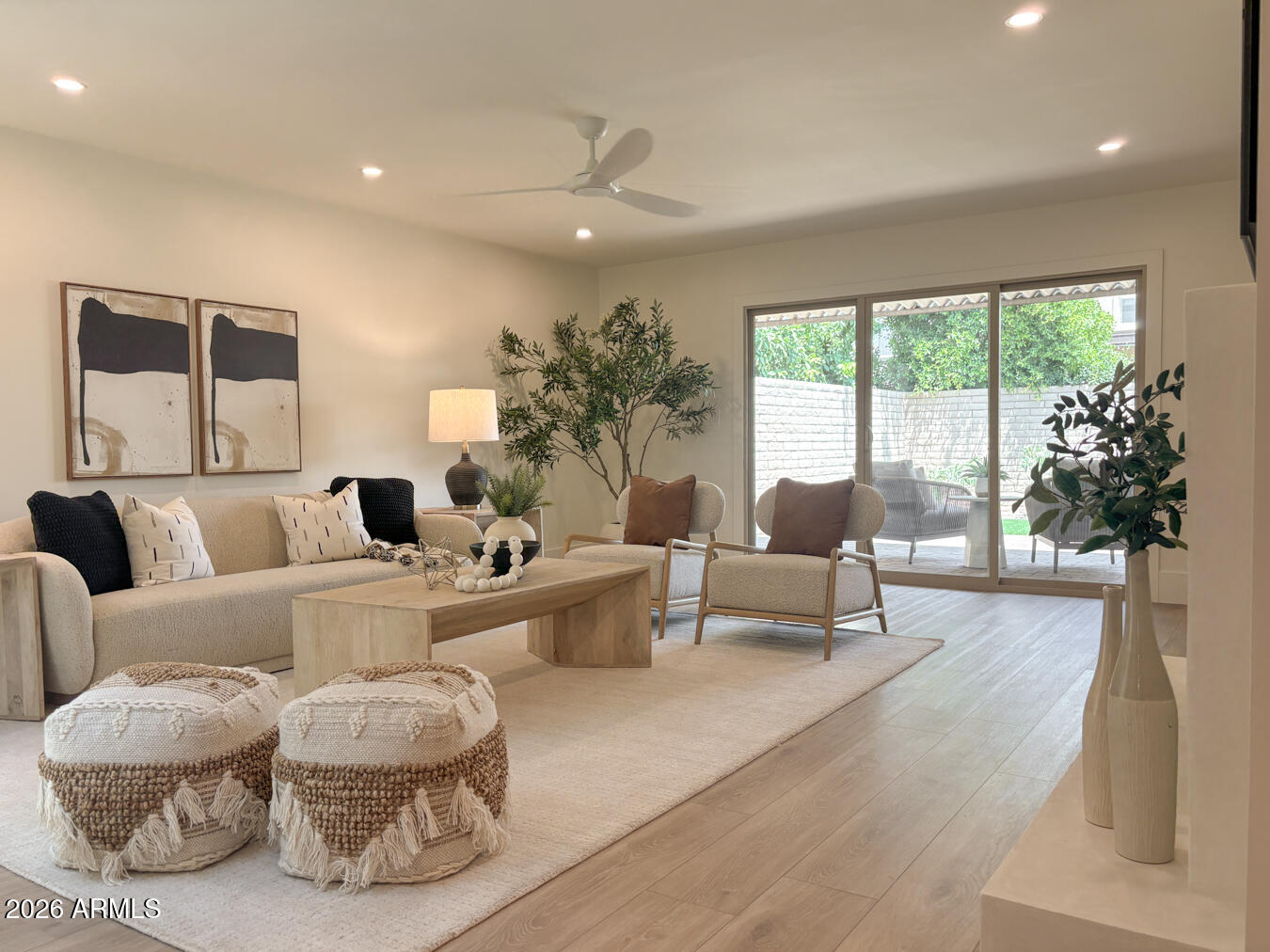 LAGUNA SAN JUAN - Residential