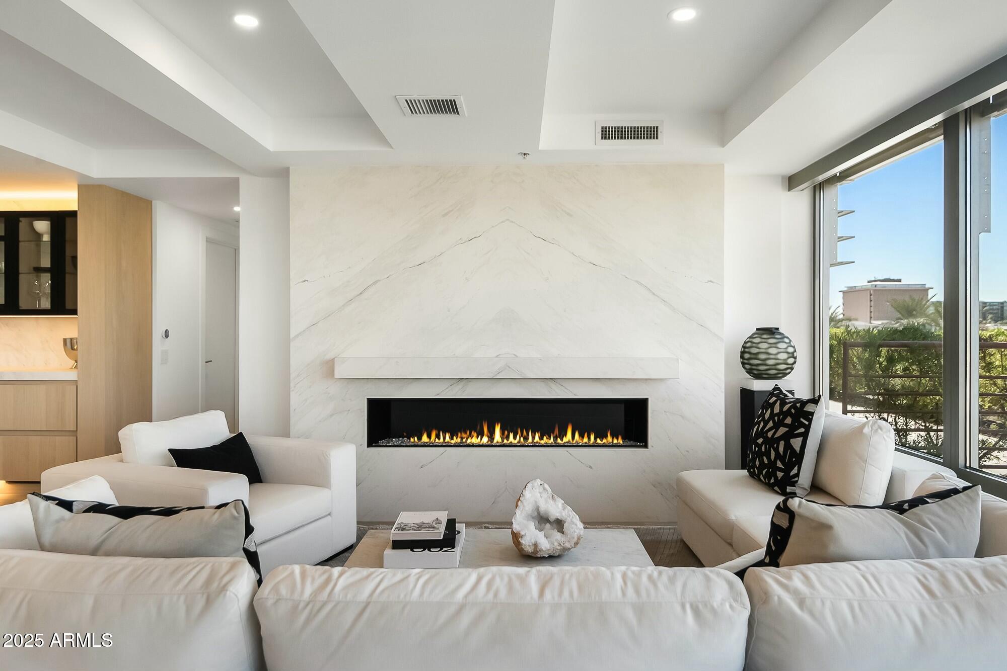 OPTIMA CAMELVIEW VILLAGE - Residential