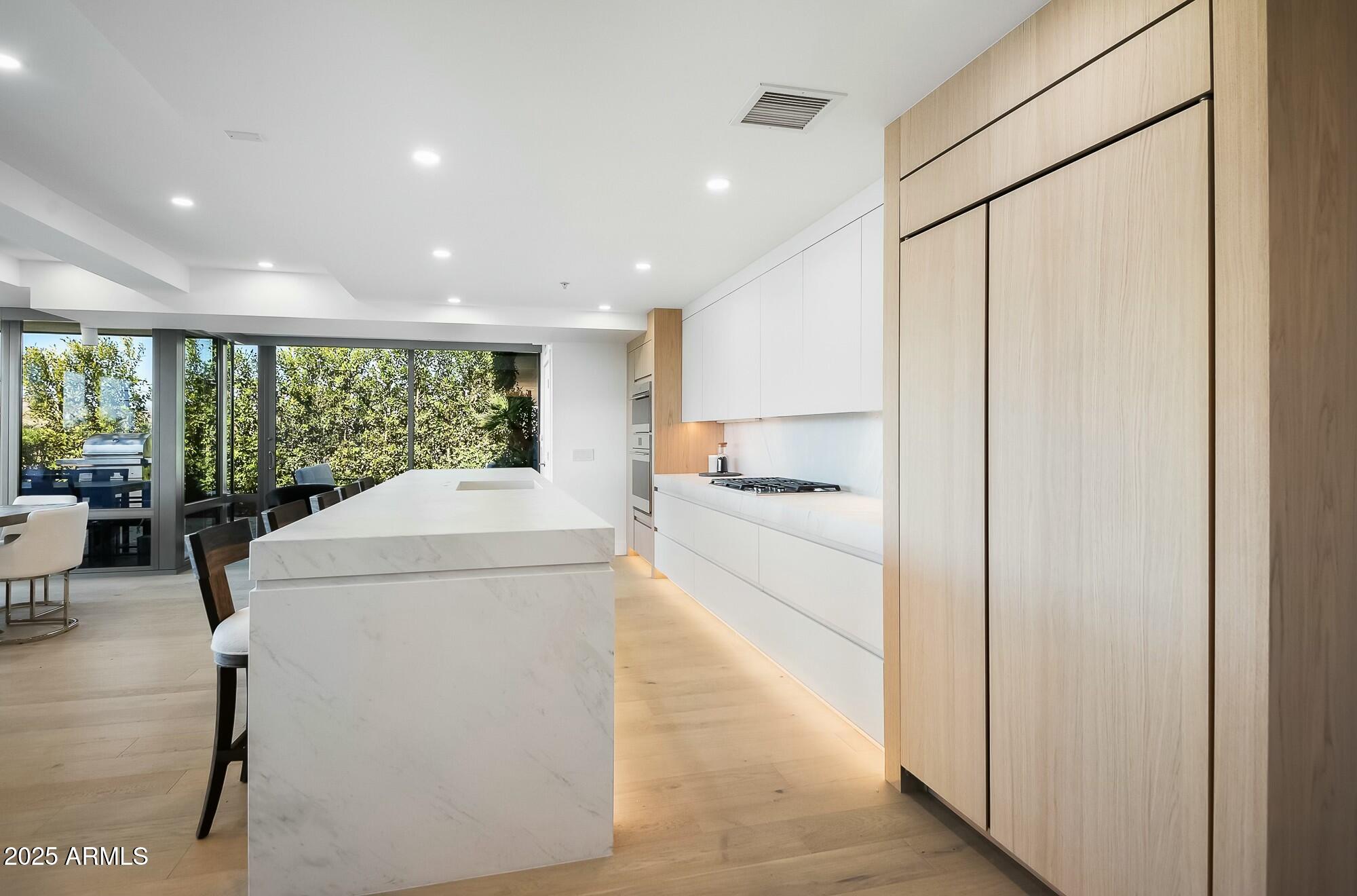 OPTIMA CAMELVIEW VILLAGE - Residential