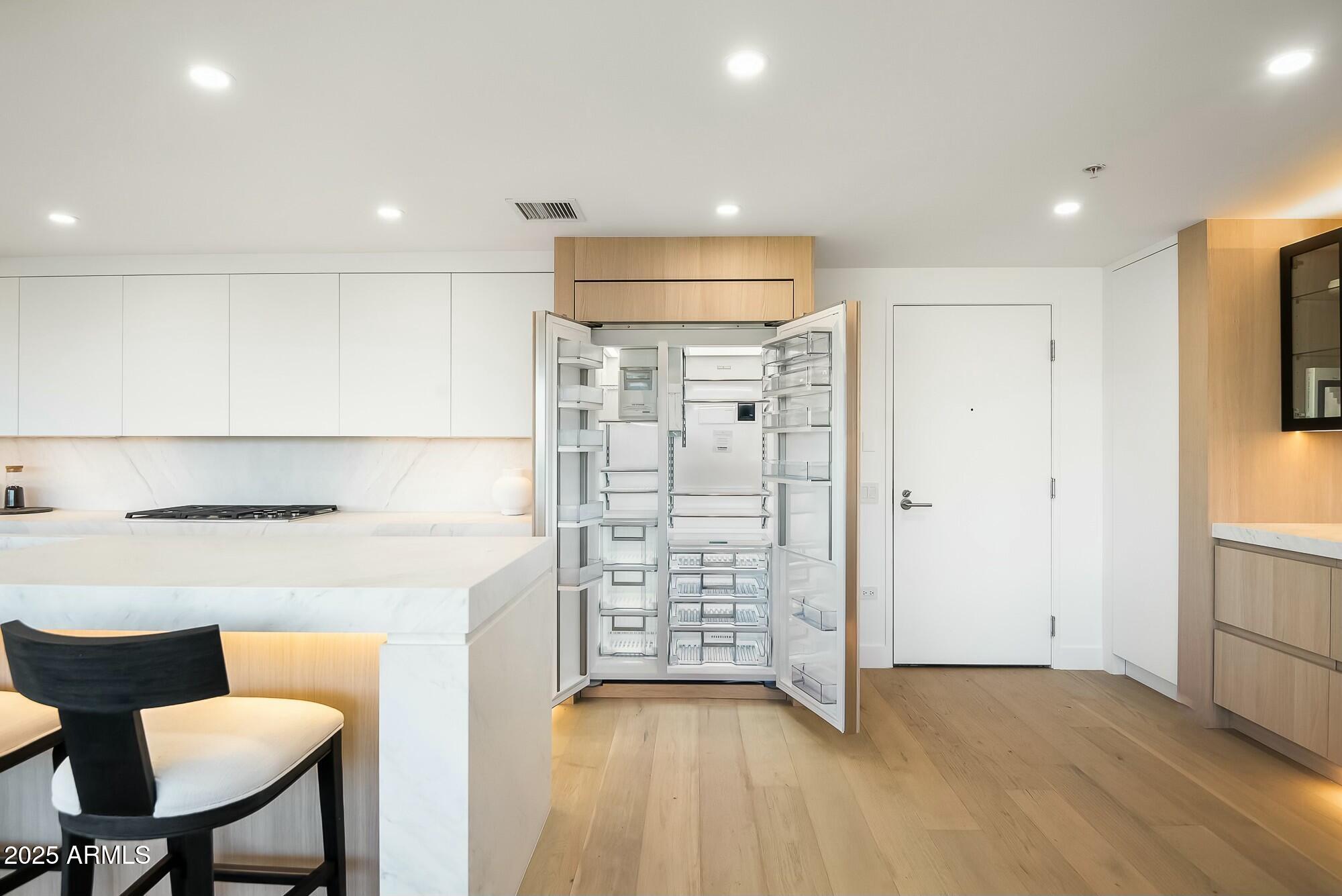 OPTIMA CAMELVIEW VILLAGE - Residential