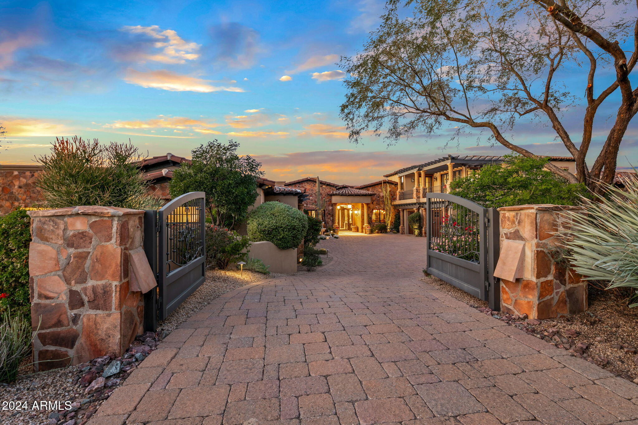 Mirabel Club - Residential