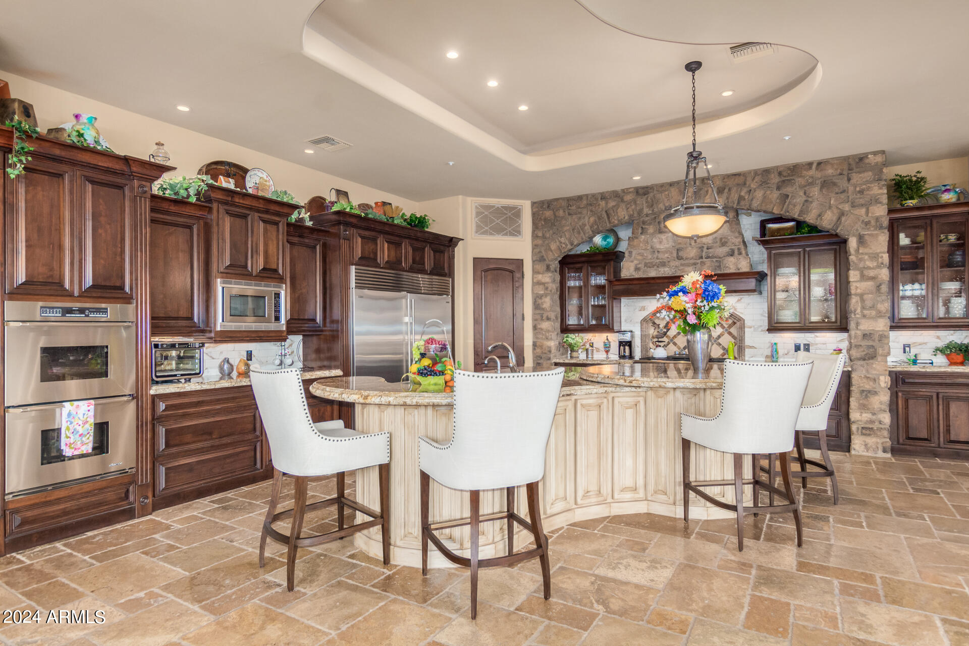 SIERRA HILLS - Residential