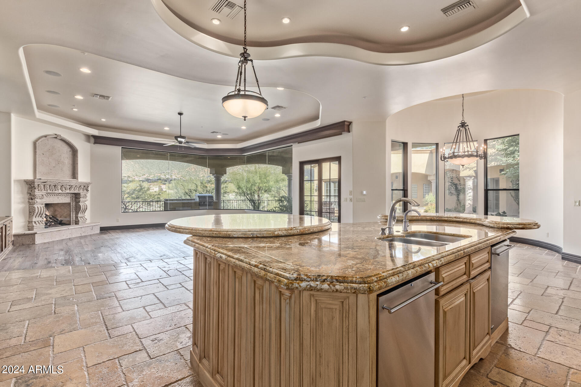 SIERRA HILLS - Residential