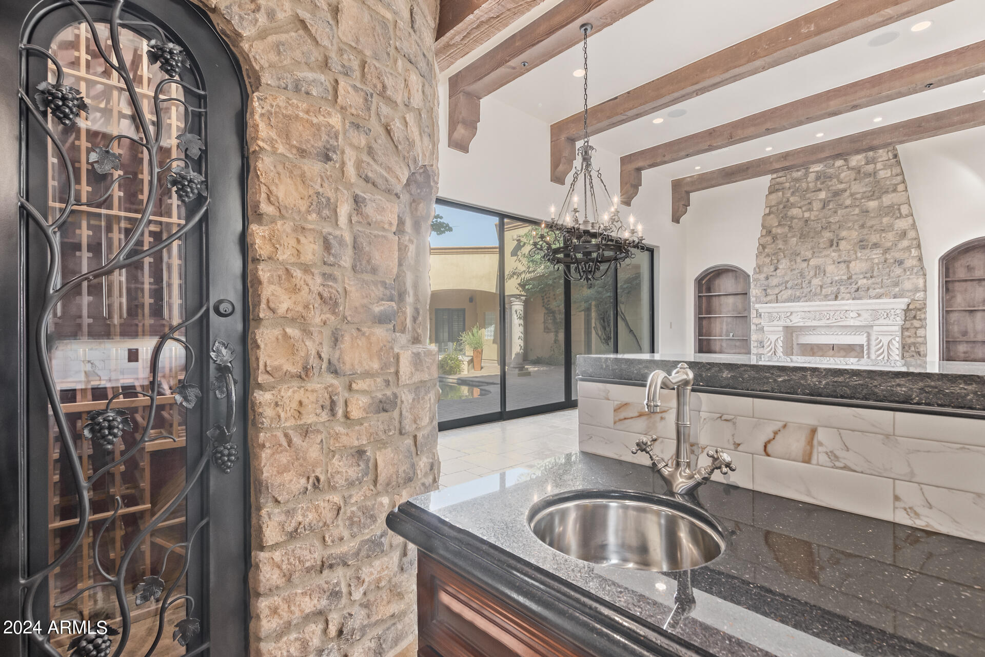 SIERRA HILLS - Residential