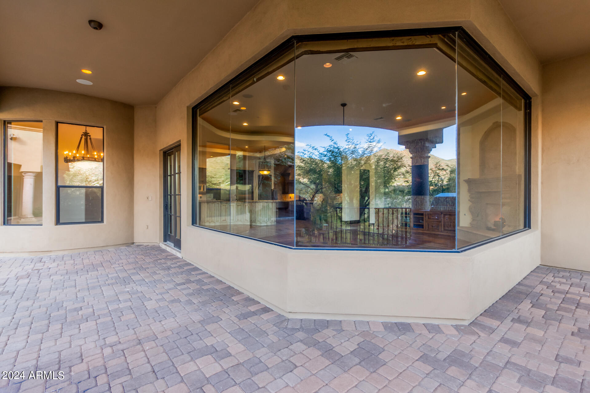 SIERRA HILLS - Residential