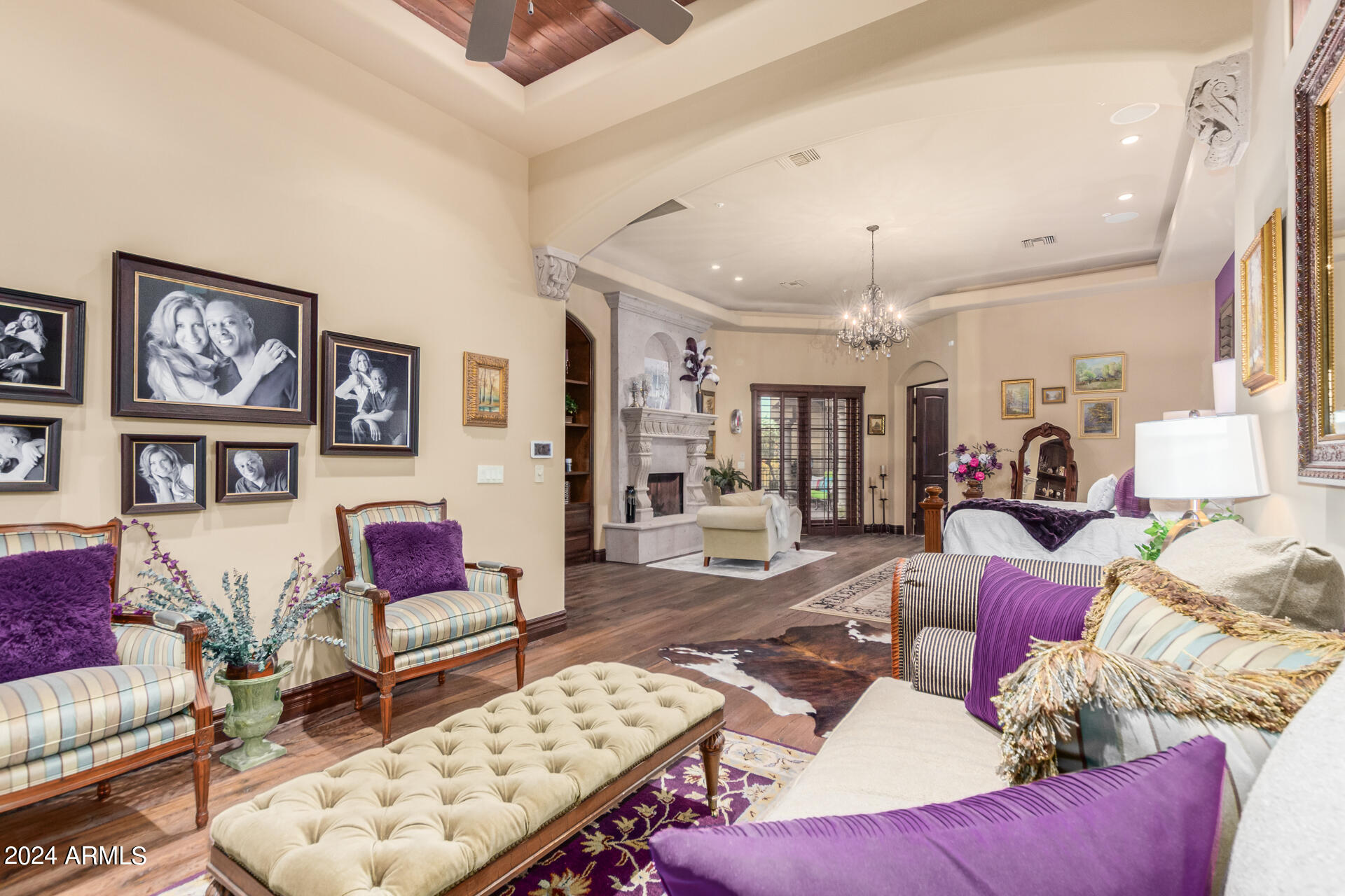 SIERRA HILLS - Residential