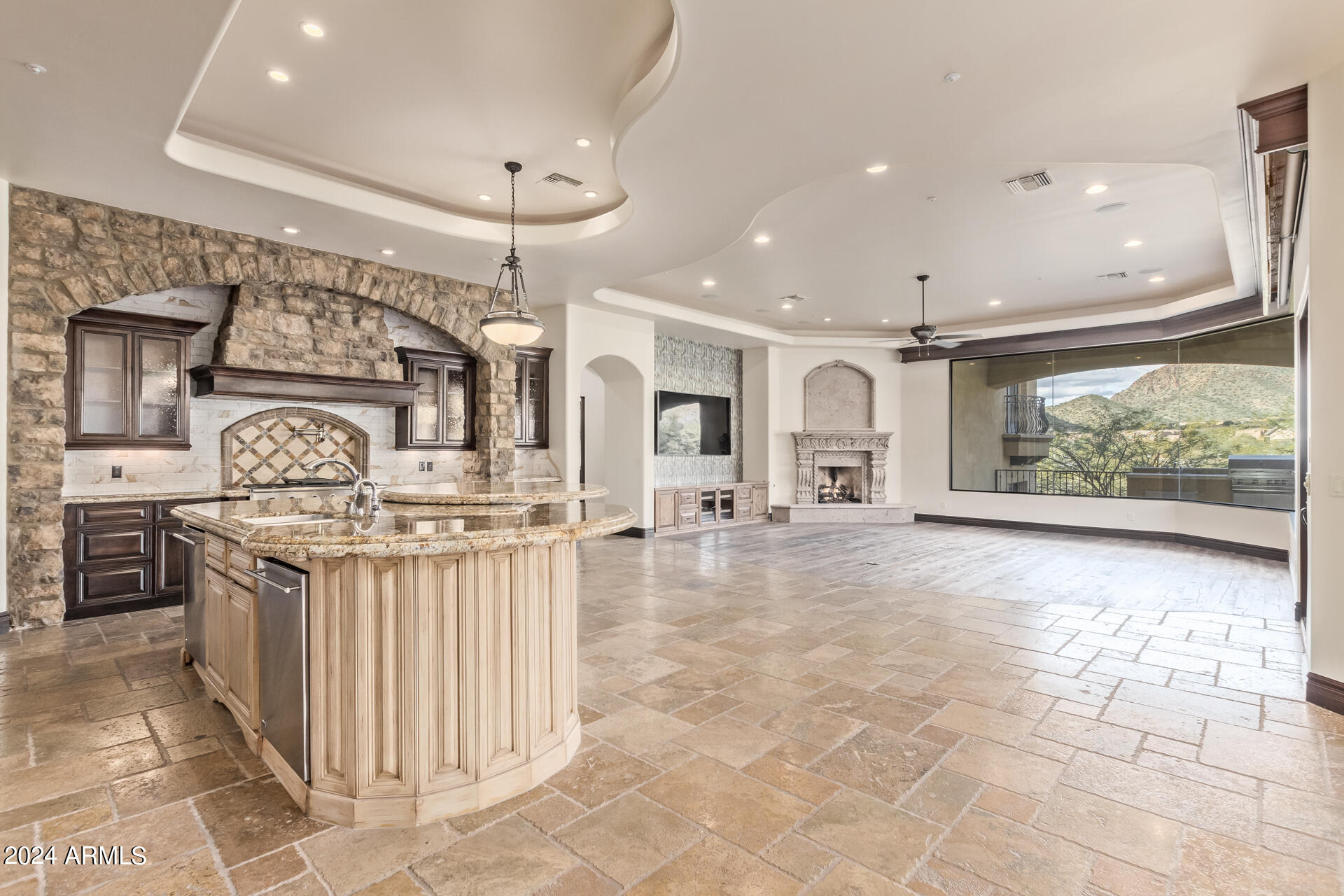 SIERRA HILLS - Residential