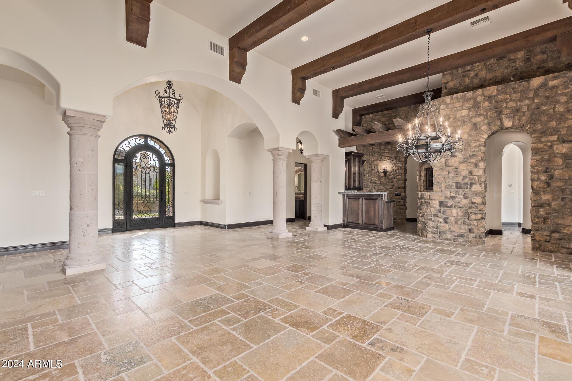 SIERRA HILLS - Residential