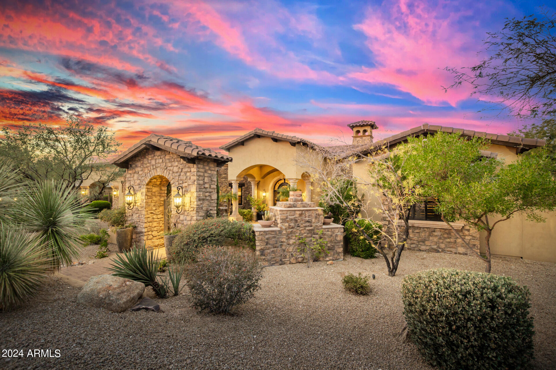 SIERRA HILLS - Residential