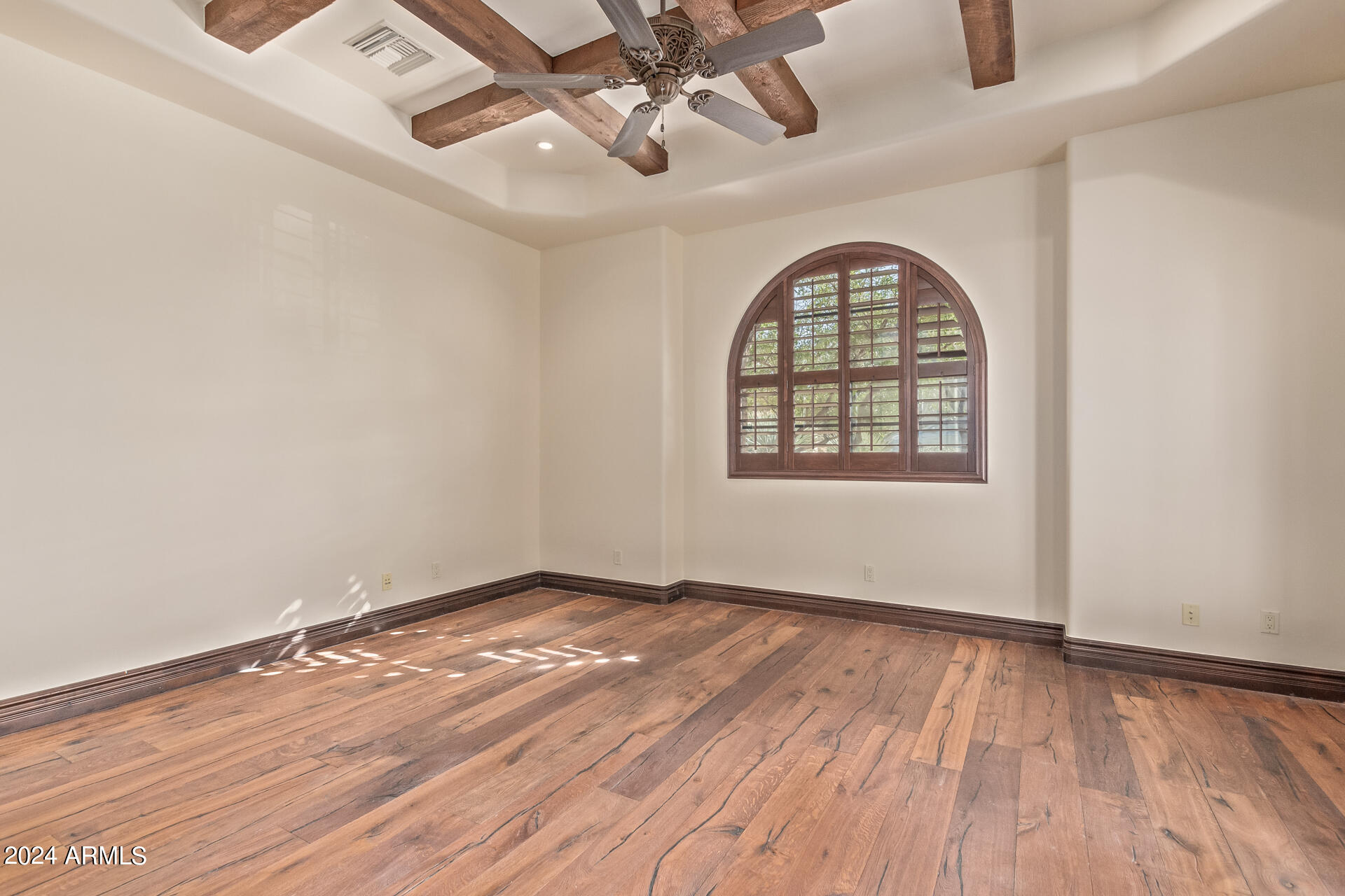 SIERRA HILLS - Residential