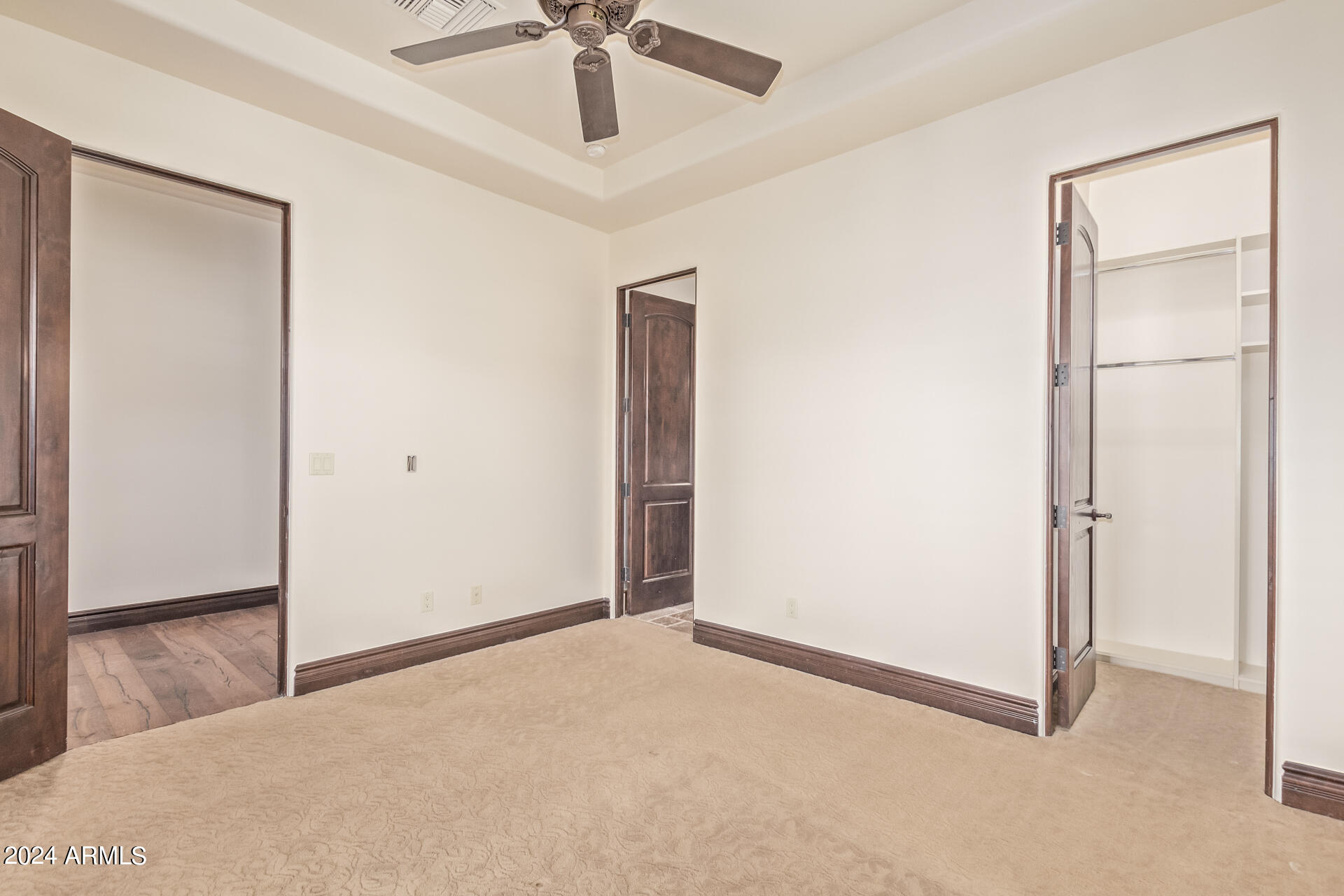 SIERRA HILLS - Residential