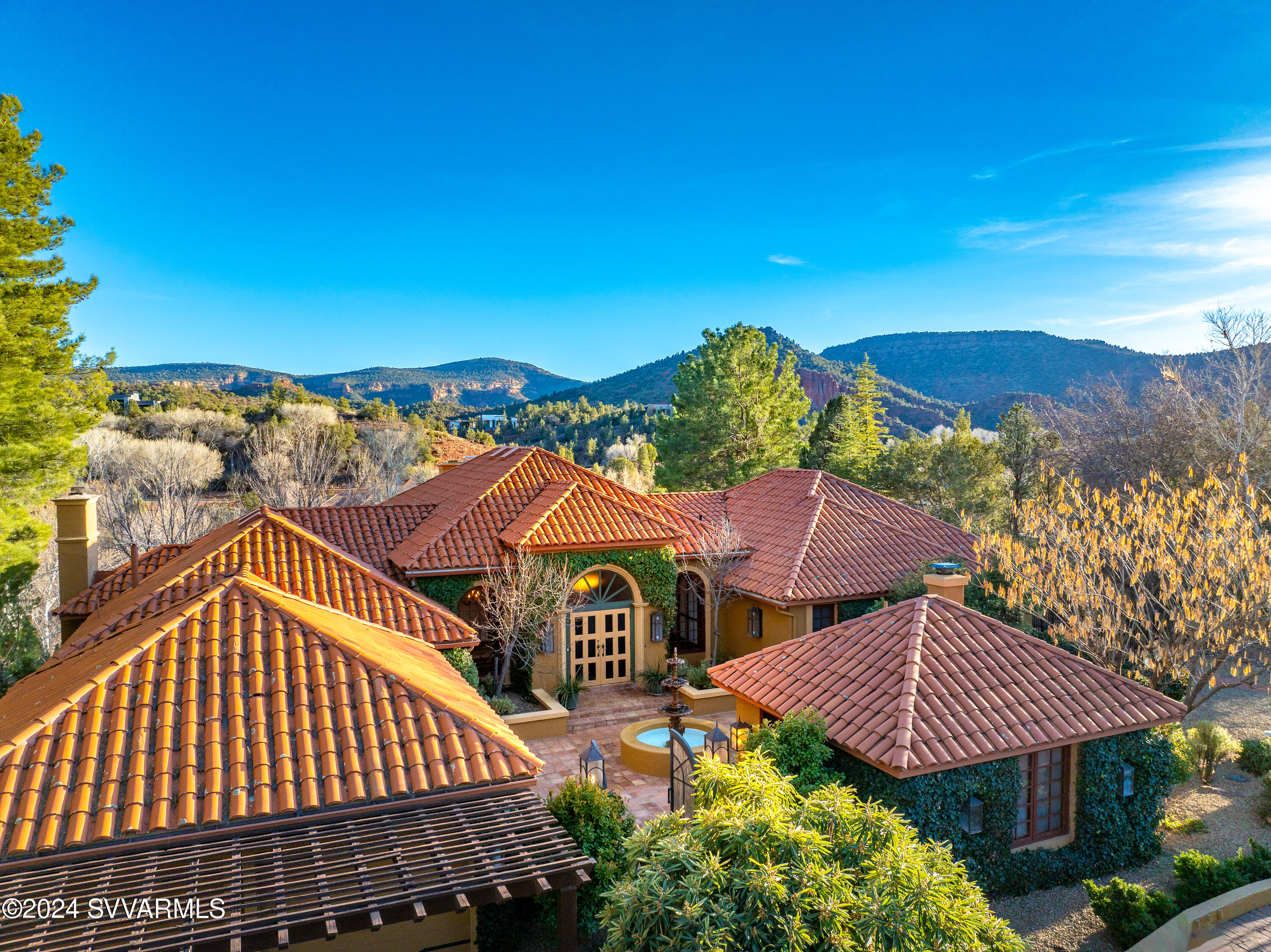 Cup Gold East - Residential