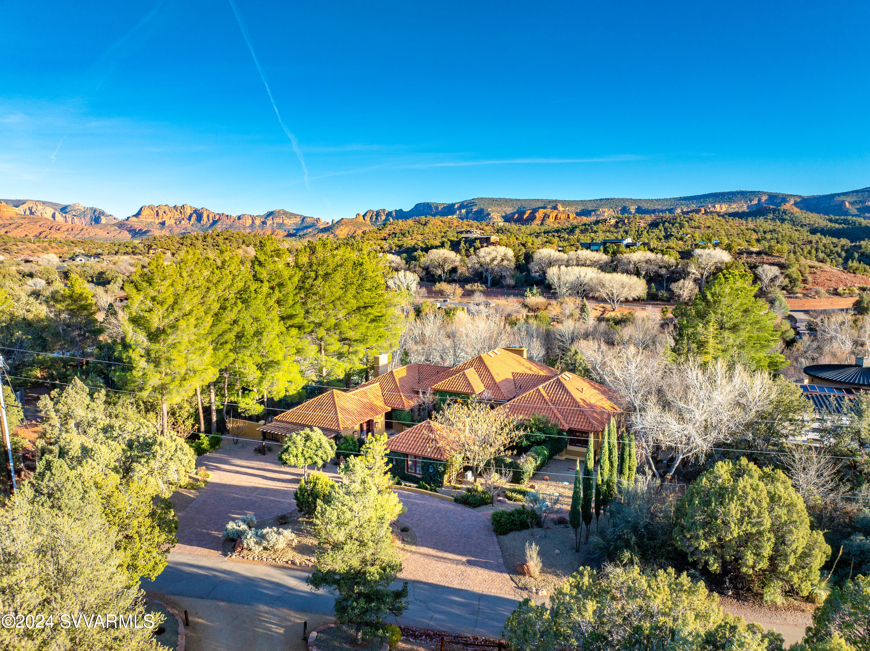 Cup Gold East - Residential