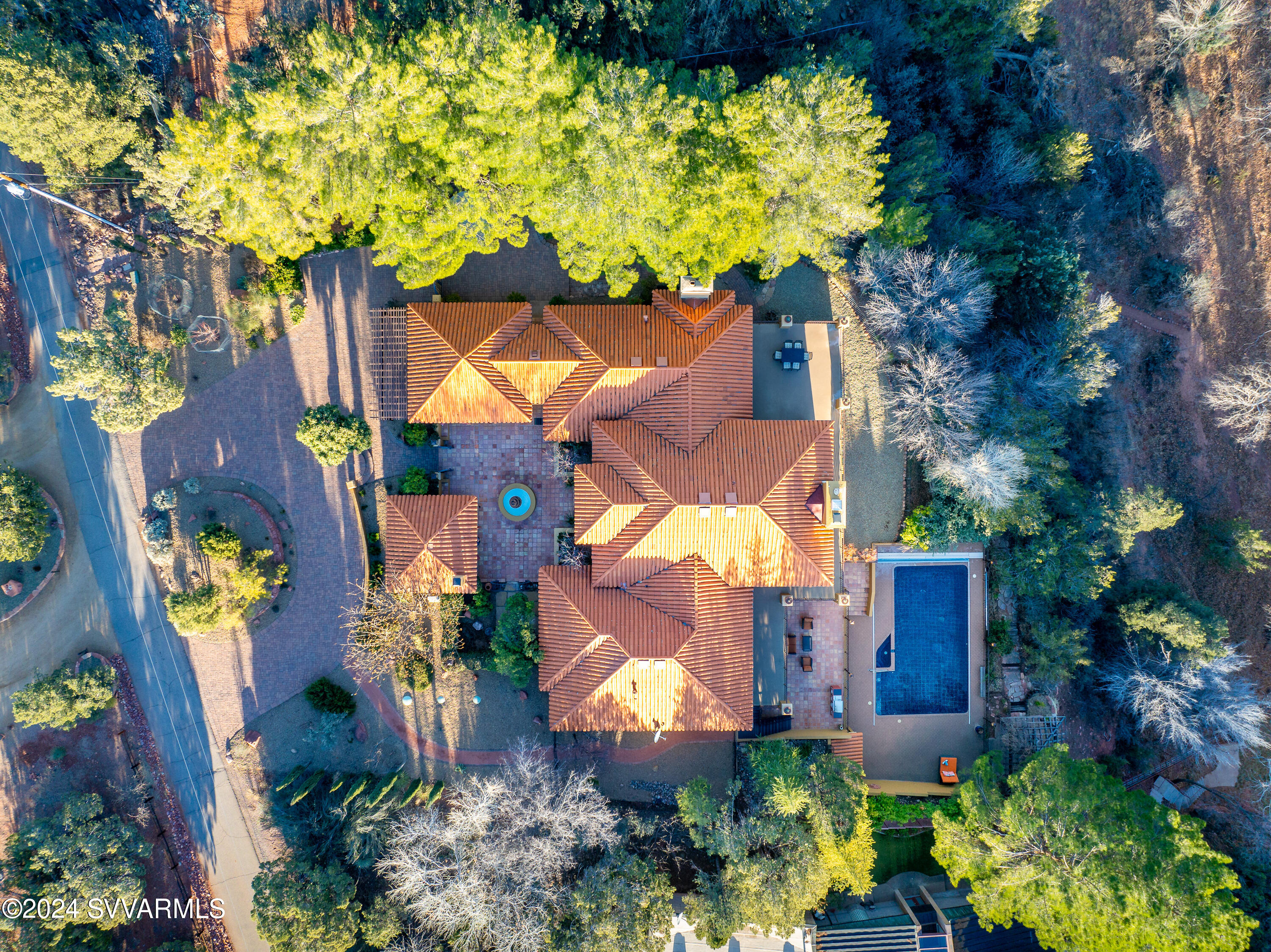 Cup Gold East - Residential