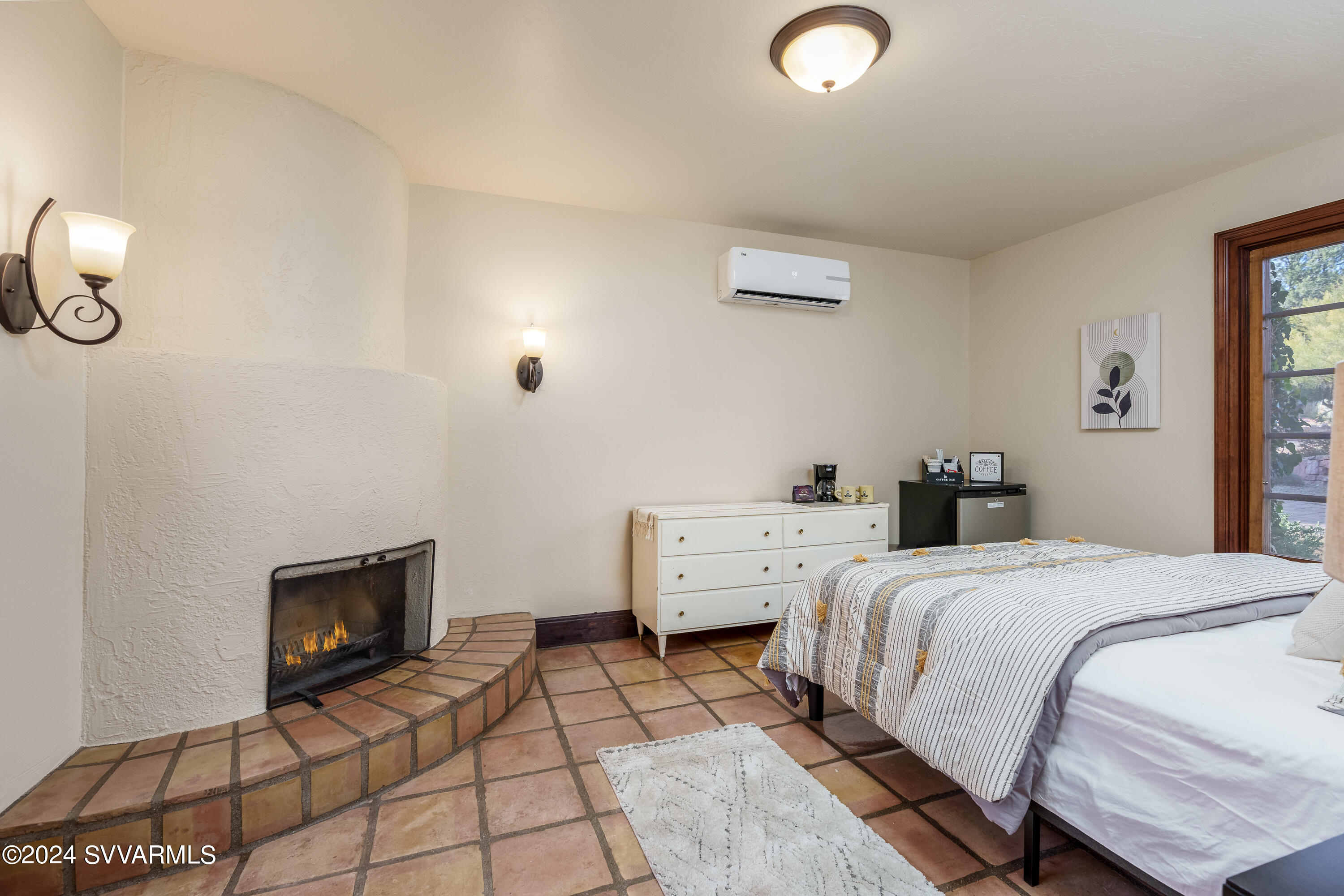 Cup Gold East - Residential