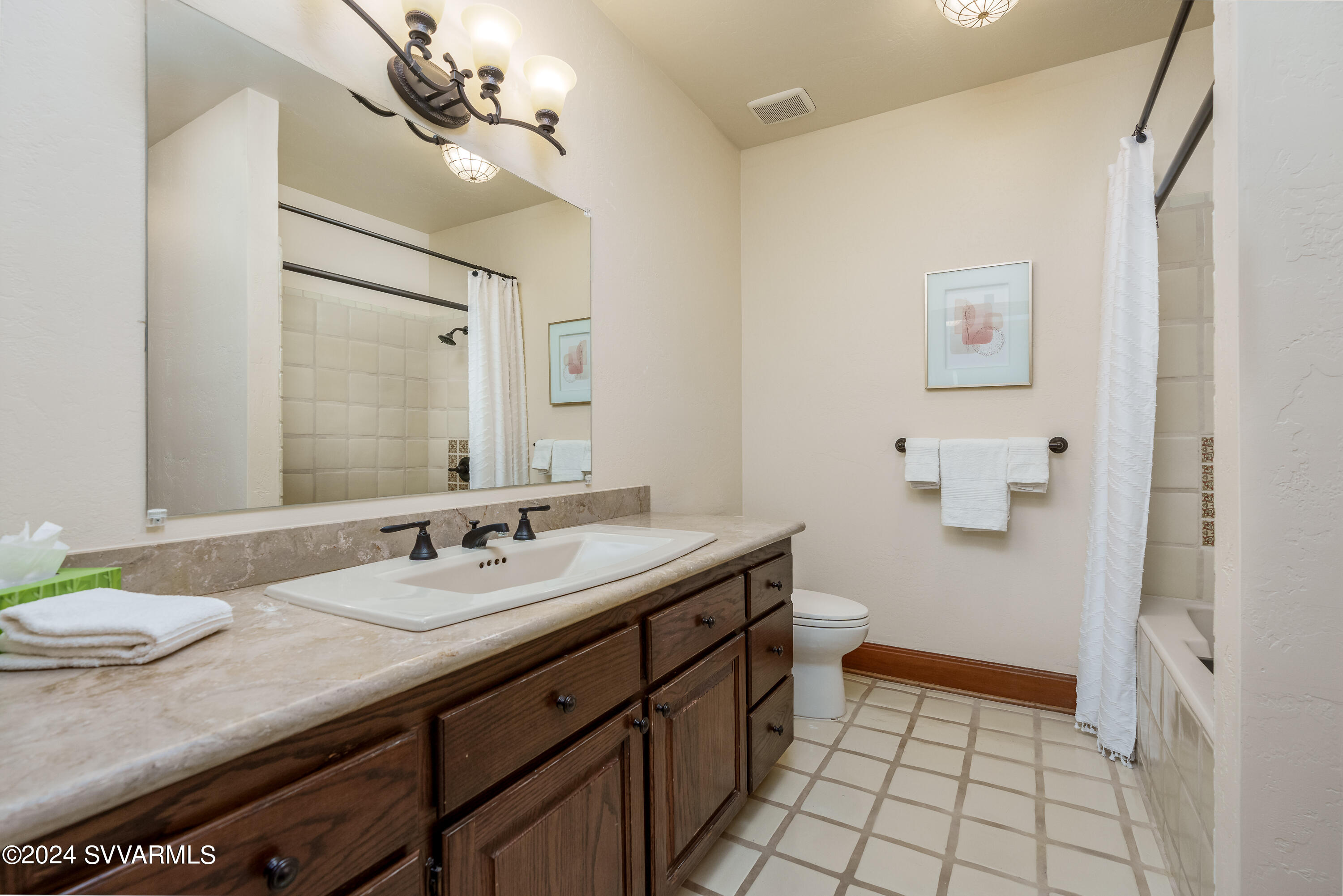 Cup Gold East - Residential