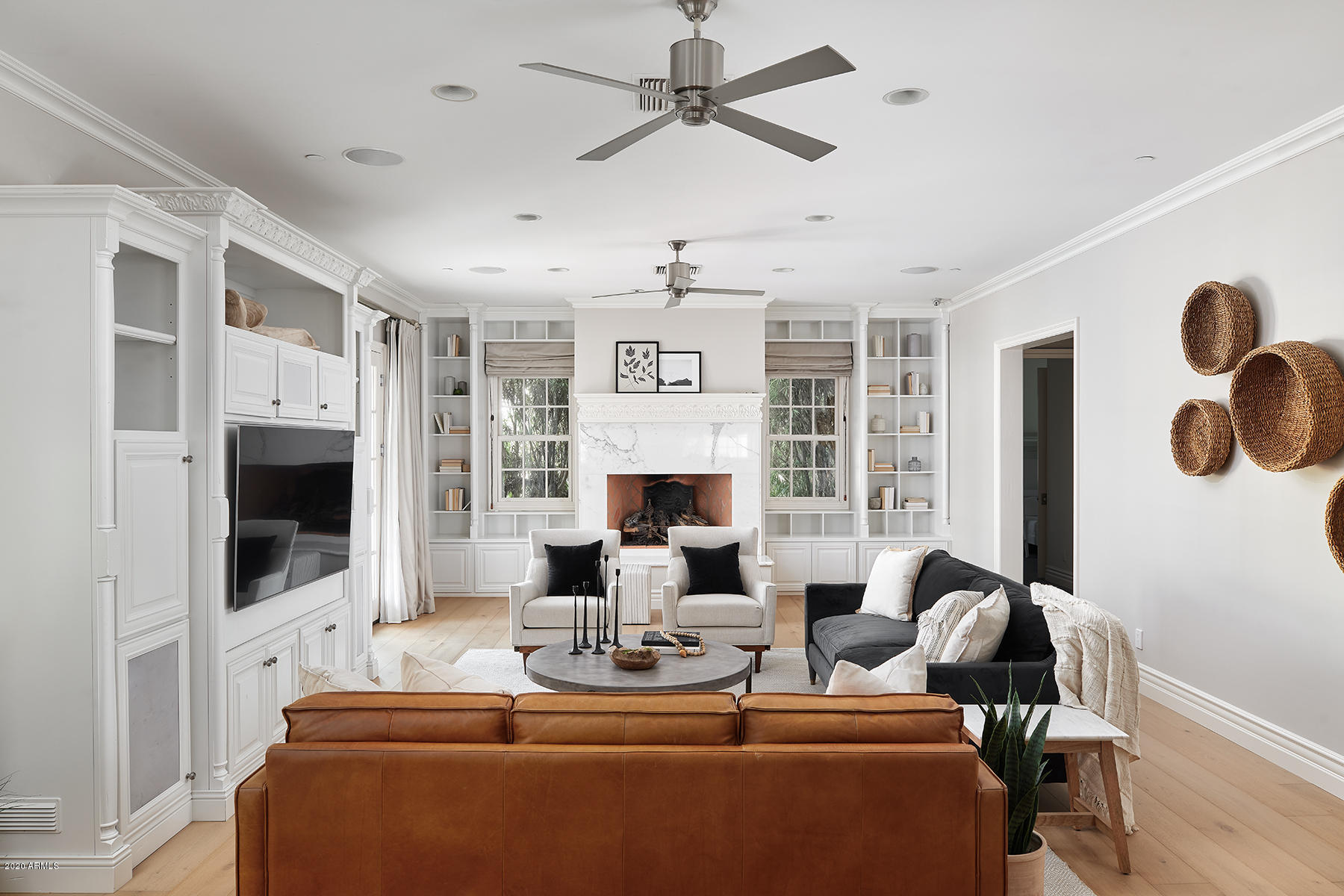 ARCADIA MANORS - Residential
