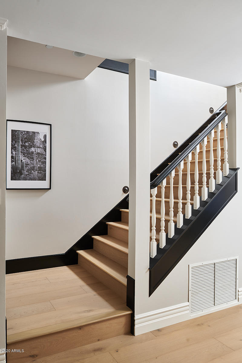 ARCADIA MANORS - Residential