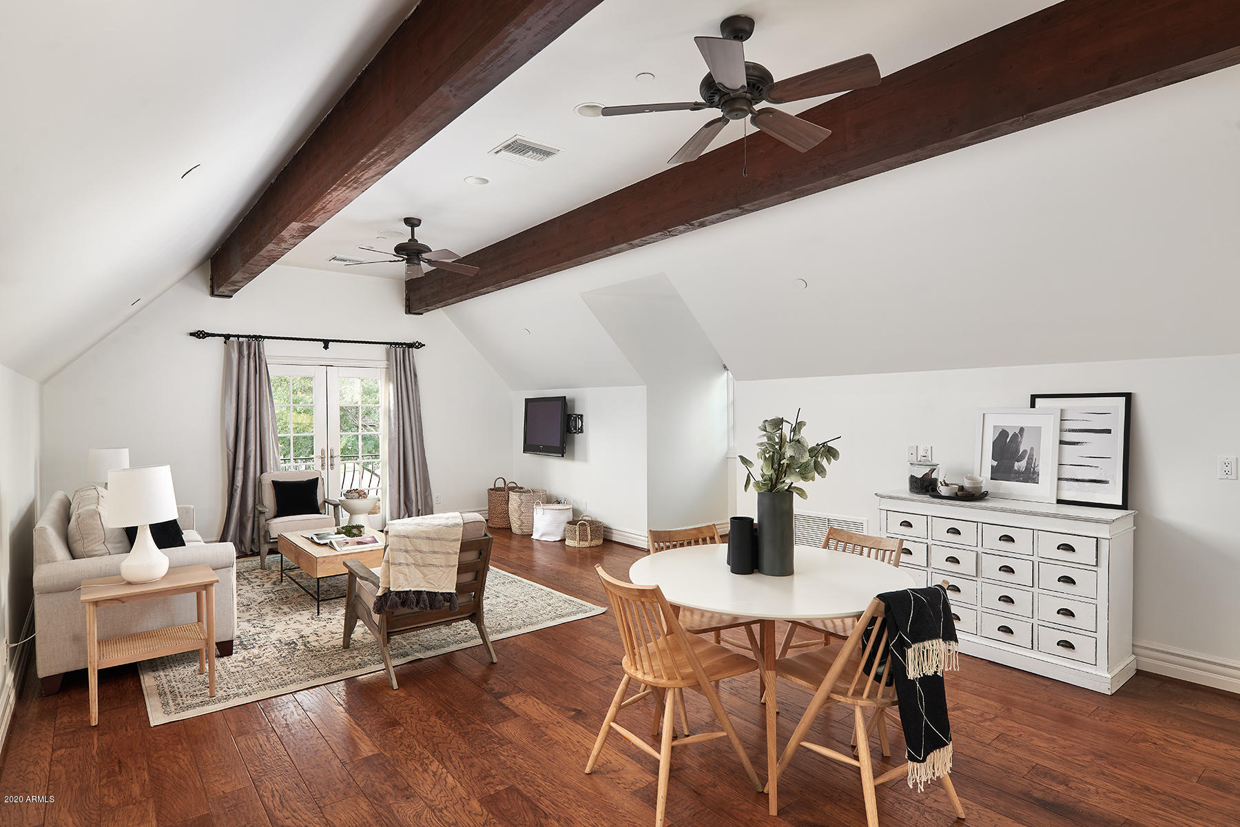 ARCADIA MANORS - Residential
