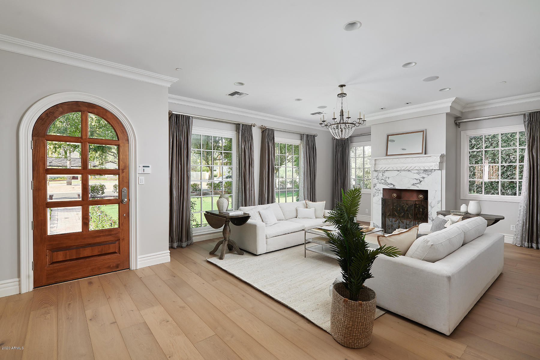 ARCADIA MANORS - Residential