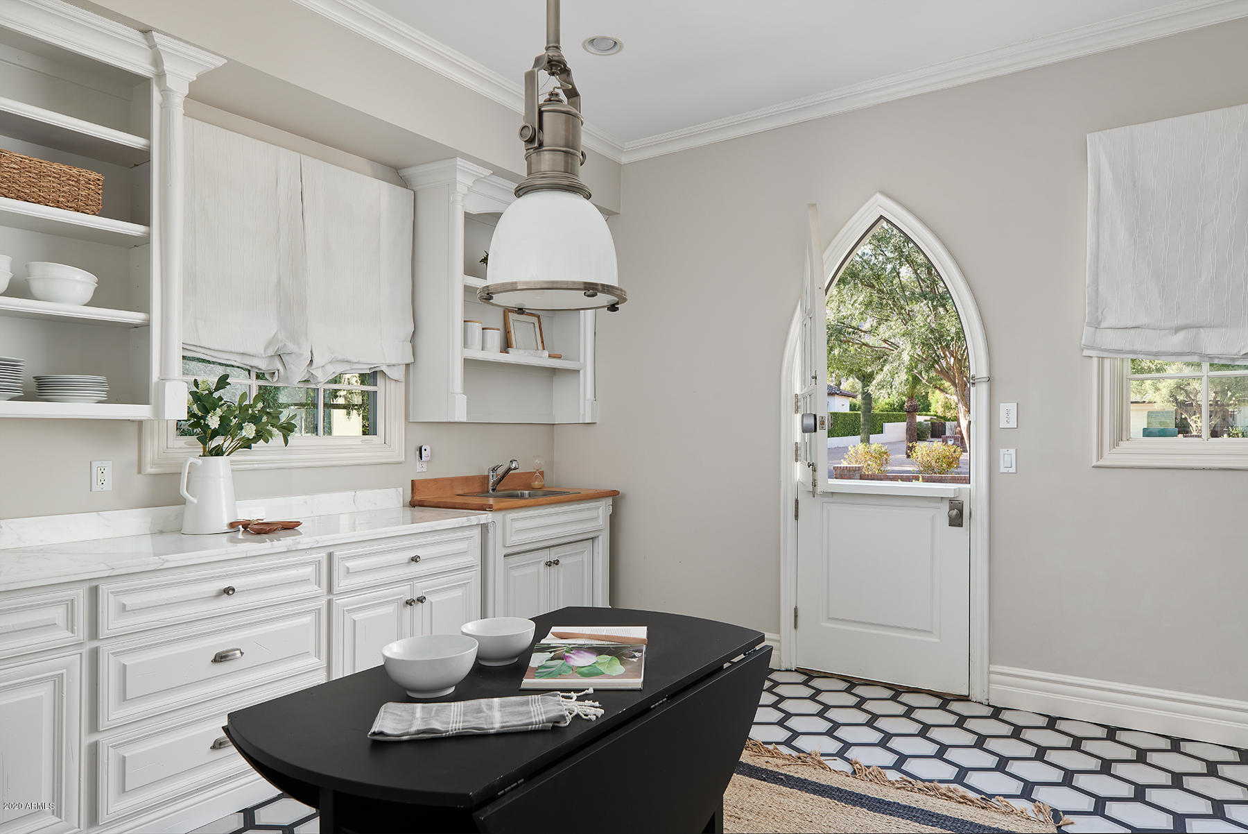 ARCADIA MANORS - Residential